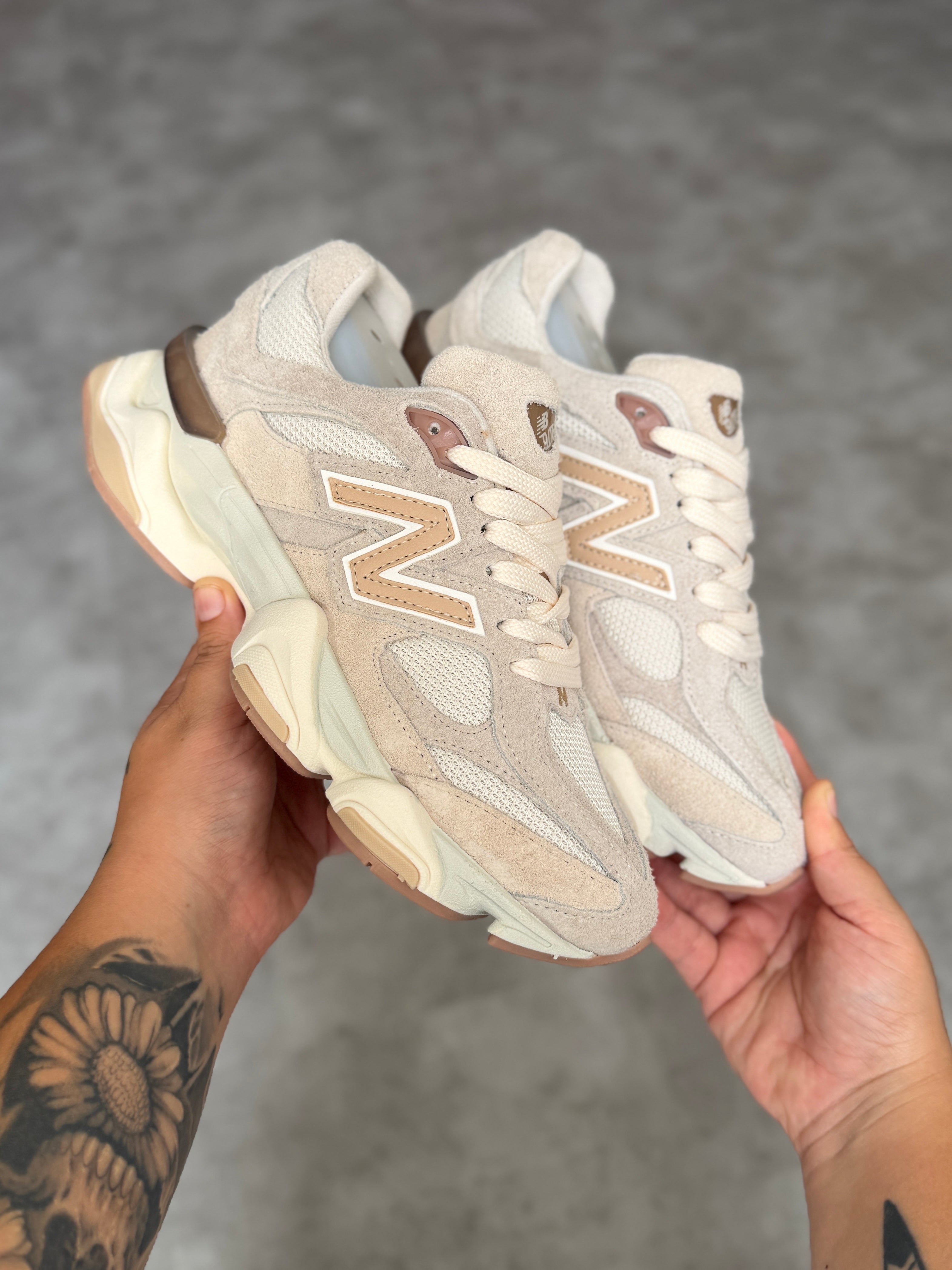 New Balance 9060 - Quartz Grey / Mushroom