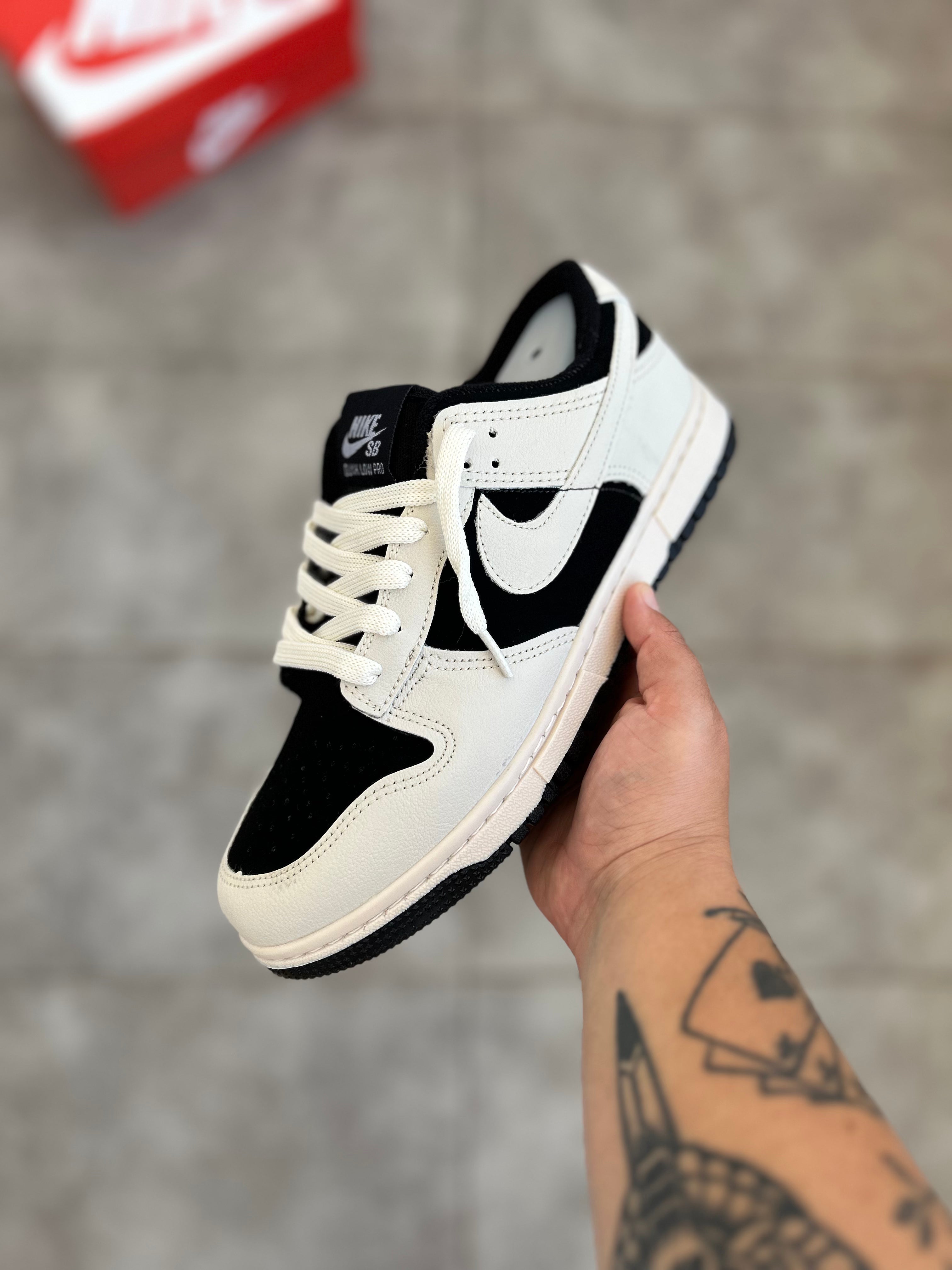 Nike SB Dunk Low Pro - Black White ( Panda Inverse )