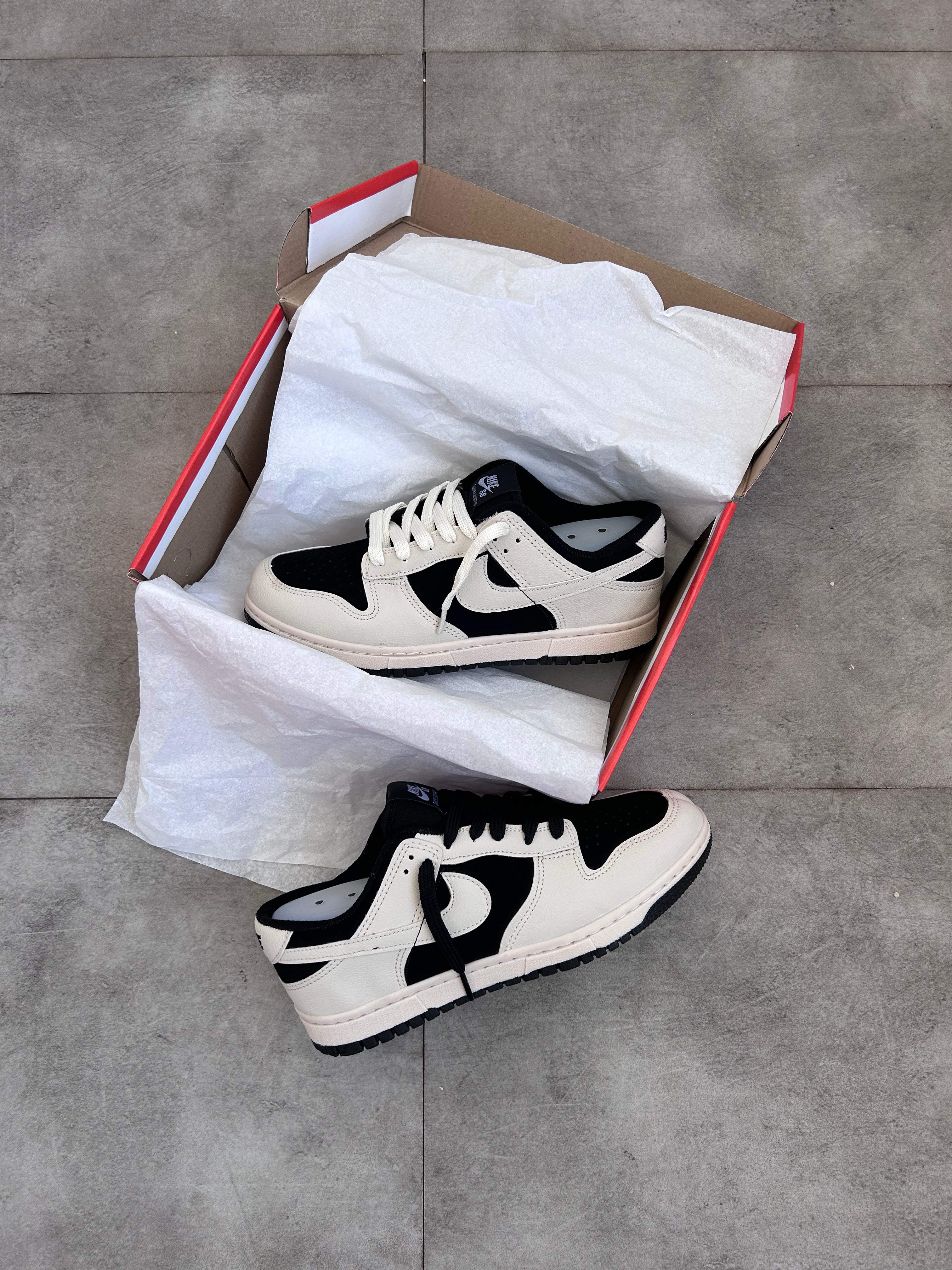 Nike SB Dunk Low Pro - Black White ( Panda Inverse )