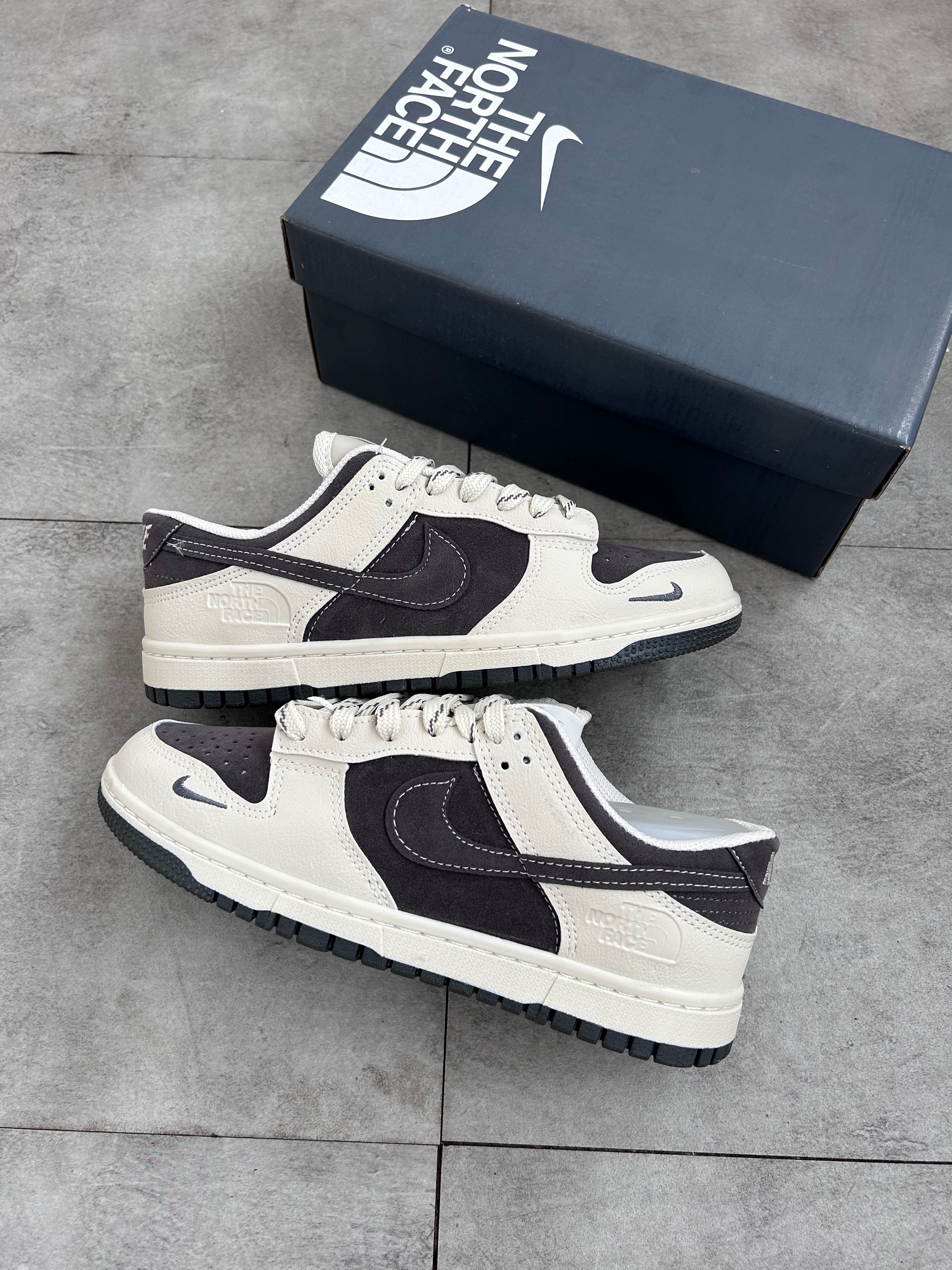 Nike Dunk Low x The North Face - Brown/Sail