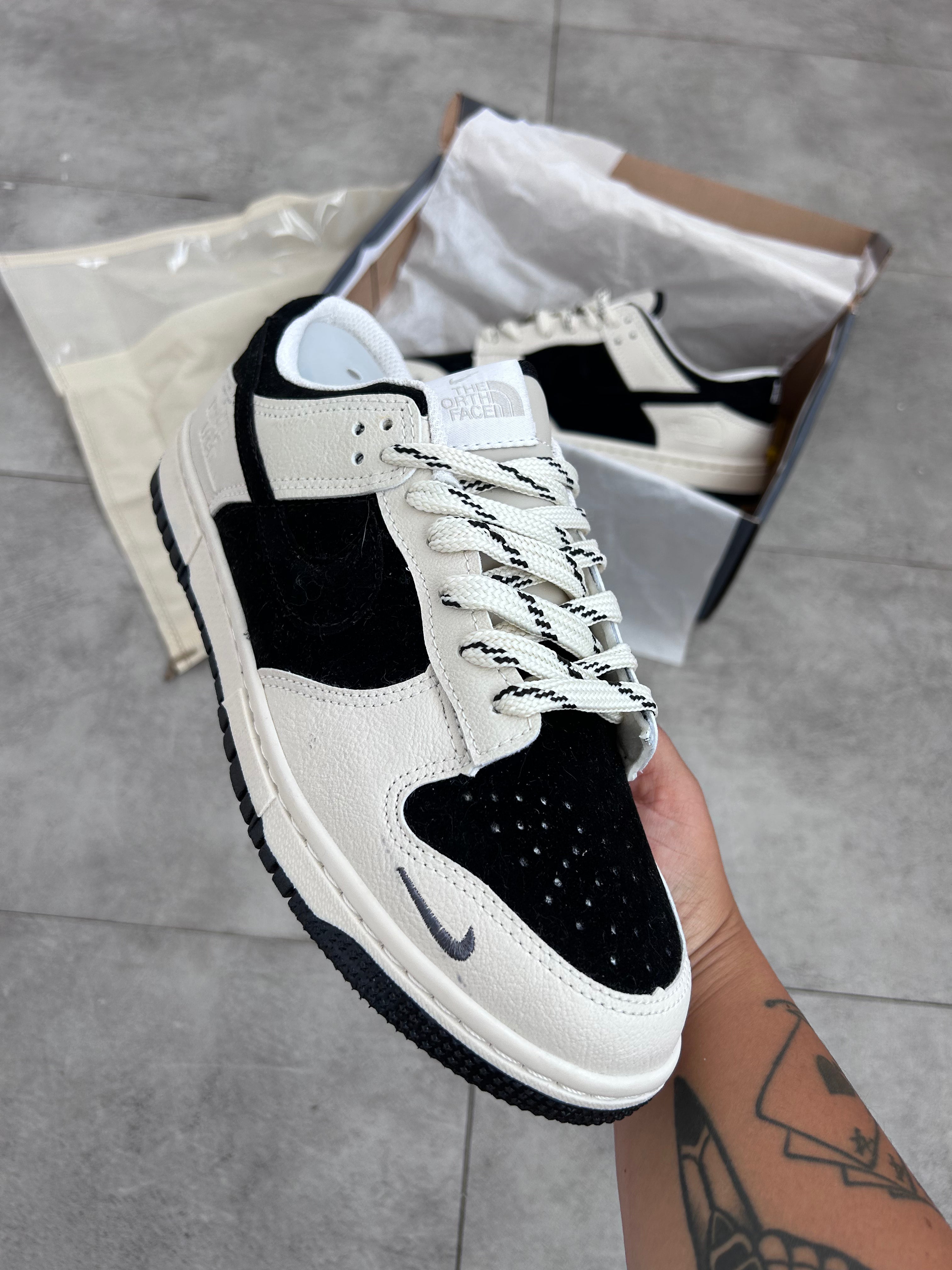 Nike Dunk Low x The North Face - Black/Sail