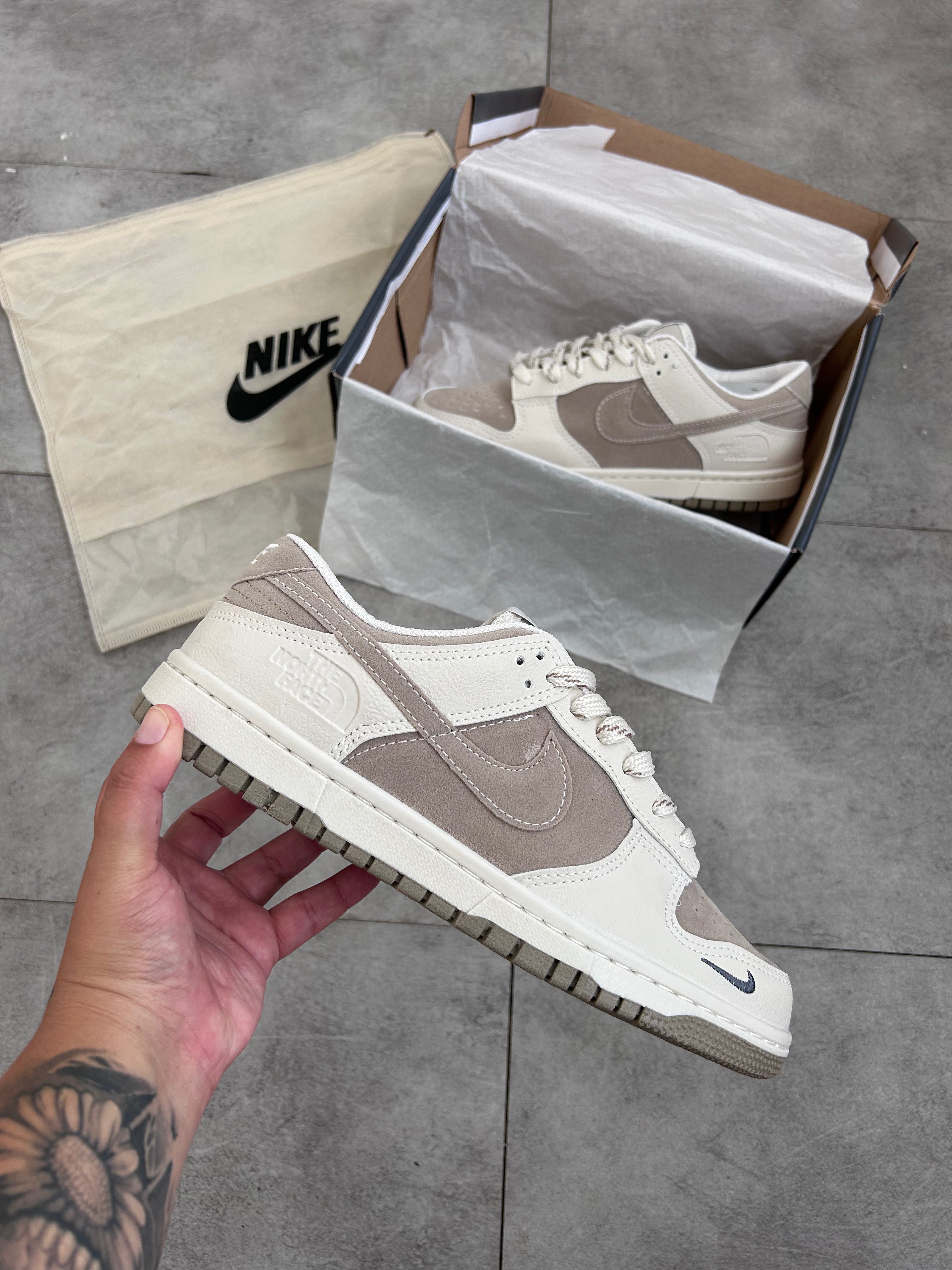 Nike Dunk Low x The North Face - Sand Stone