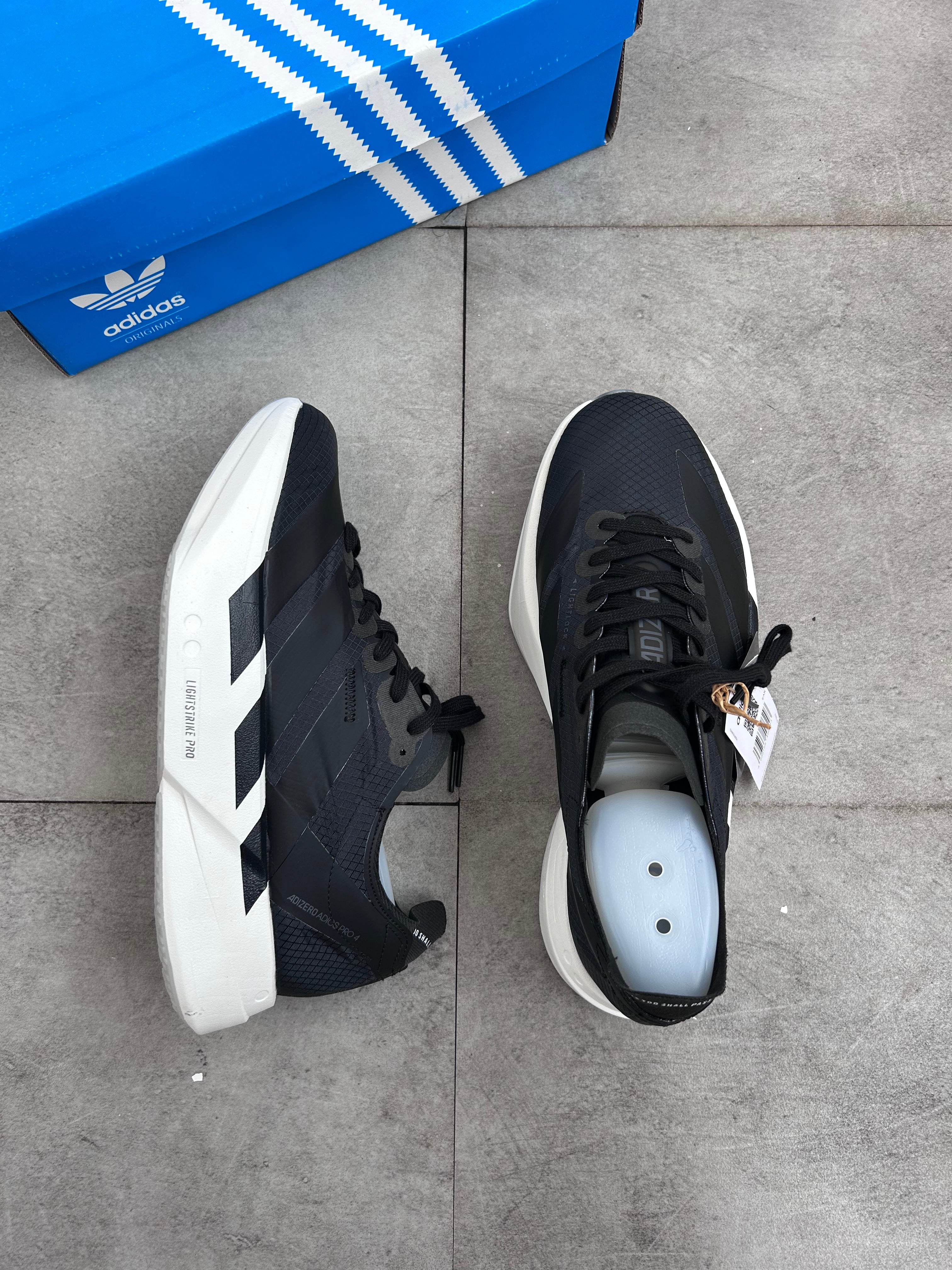 Adidas Adizero Adios Pro 4 – Core Black / Cloud White