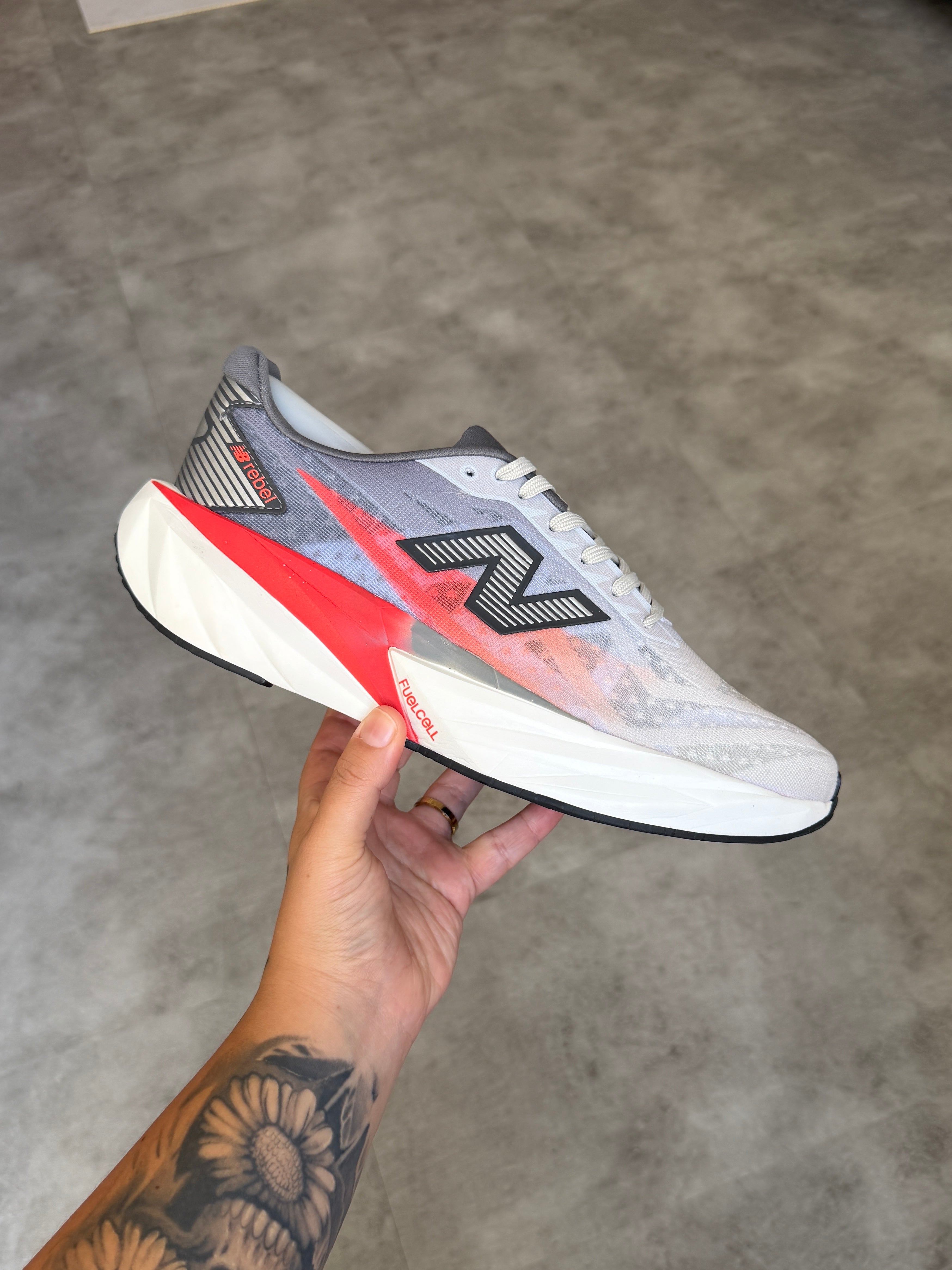 New Balance FuelCell Rebel v5 - White/Red