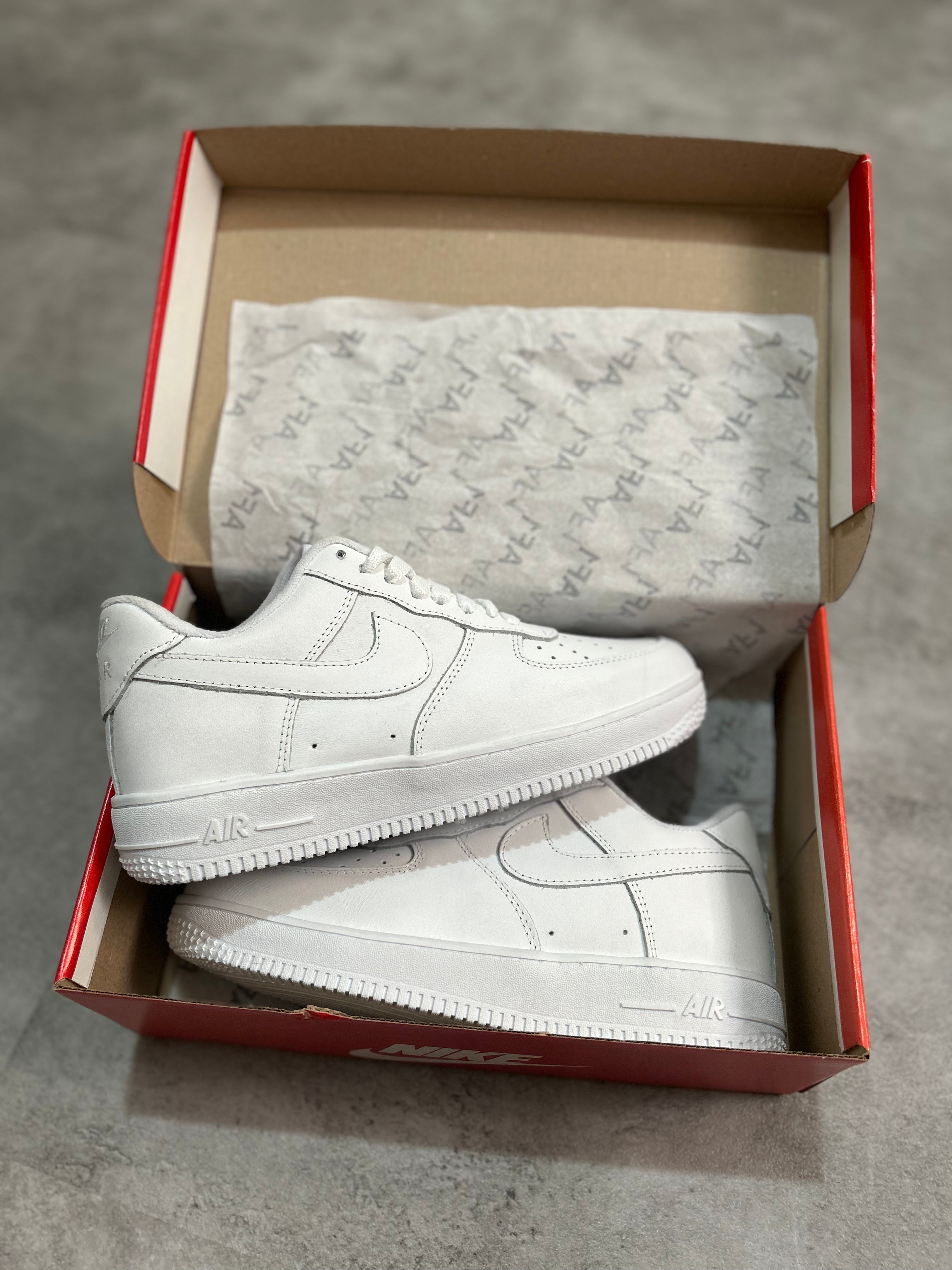 Nike Air Force 1 ’07 - Triple White