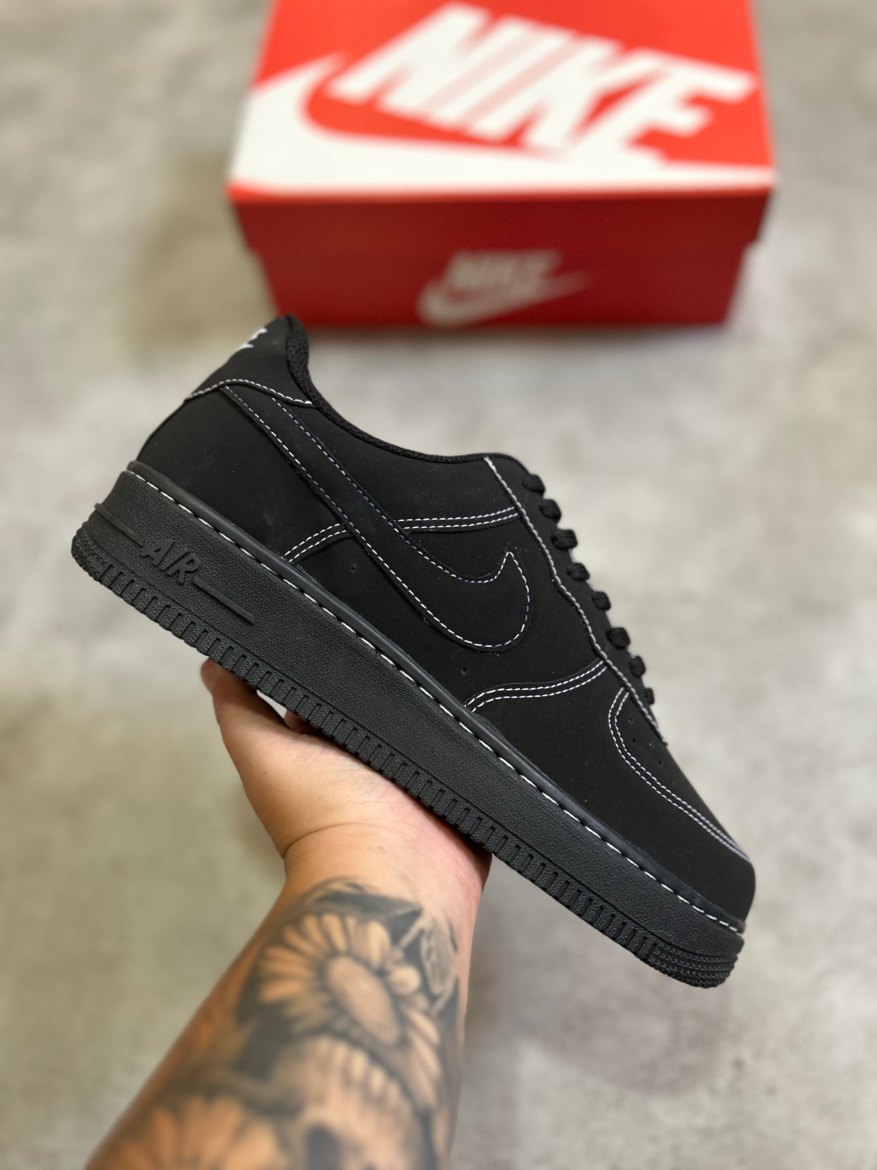 Nike Air Force 1 ’07 - LV8 Black Reflective Stitch