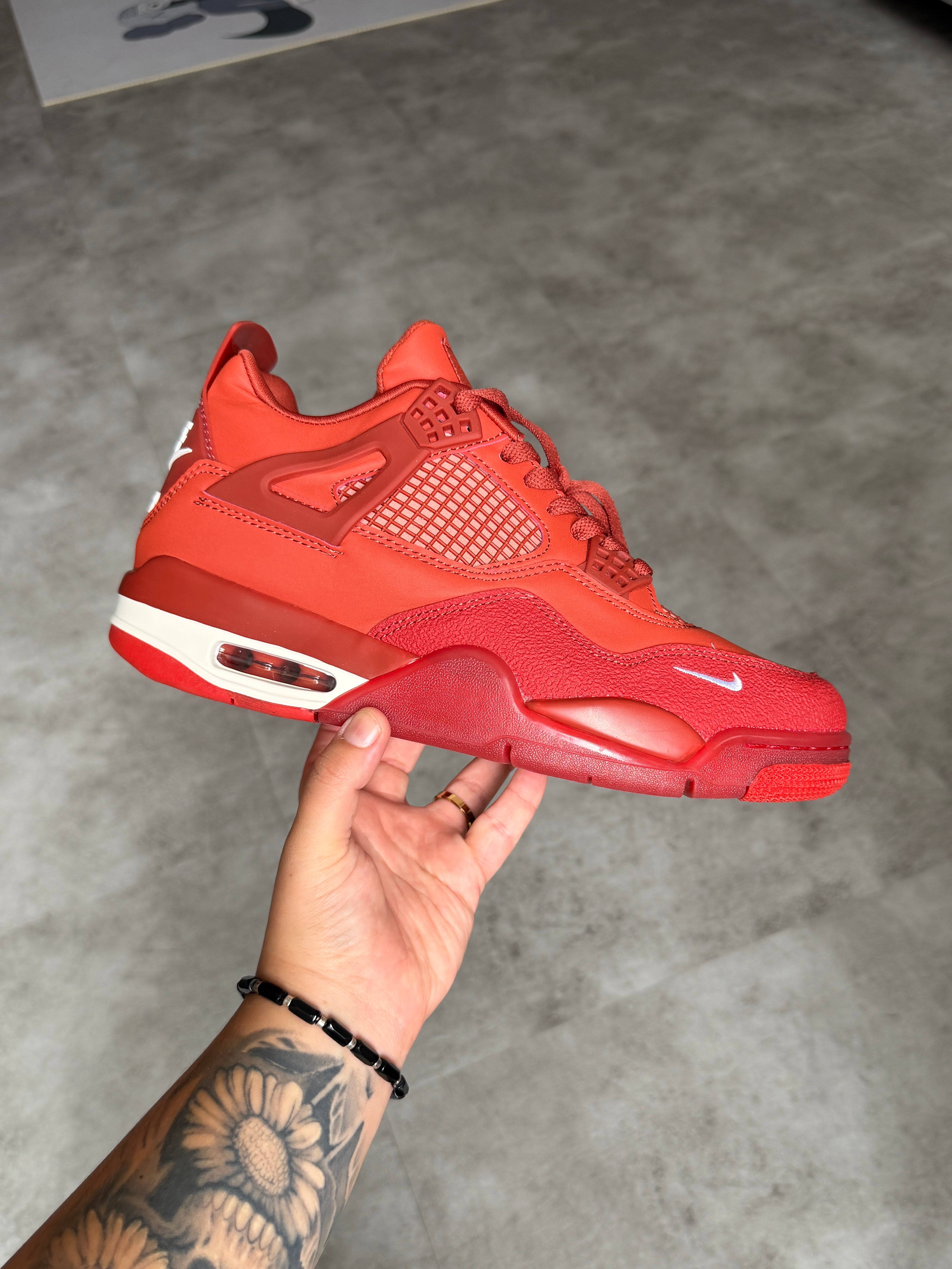 Air Jordan 4 Retro - Red Thunder