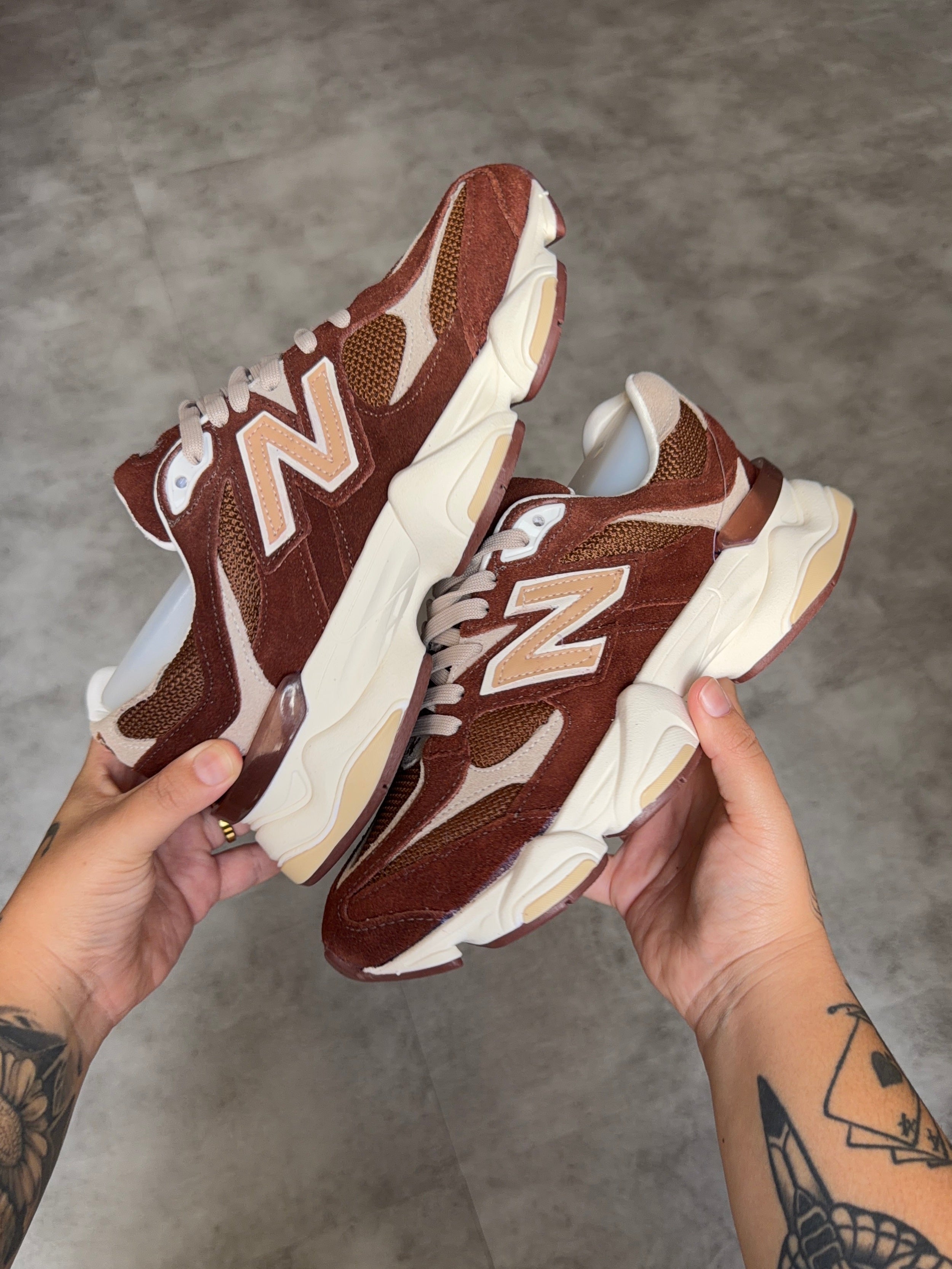 New Balance 9060 - Cherry Blossom / Dark Burgundy