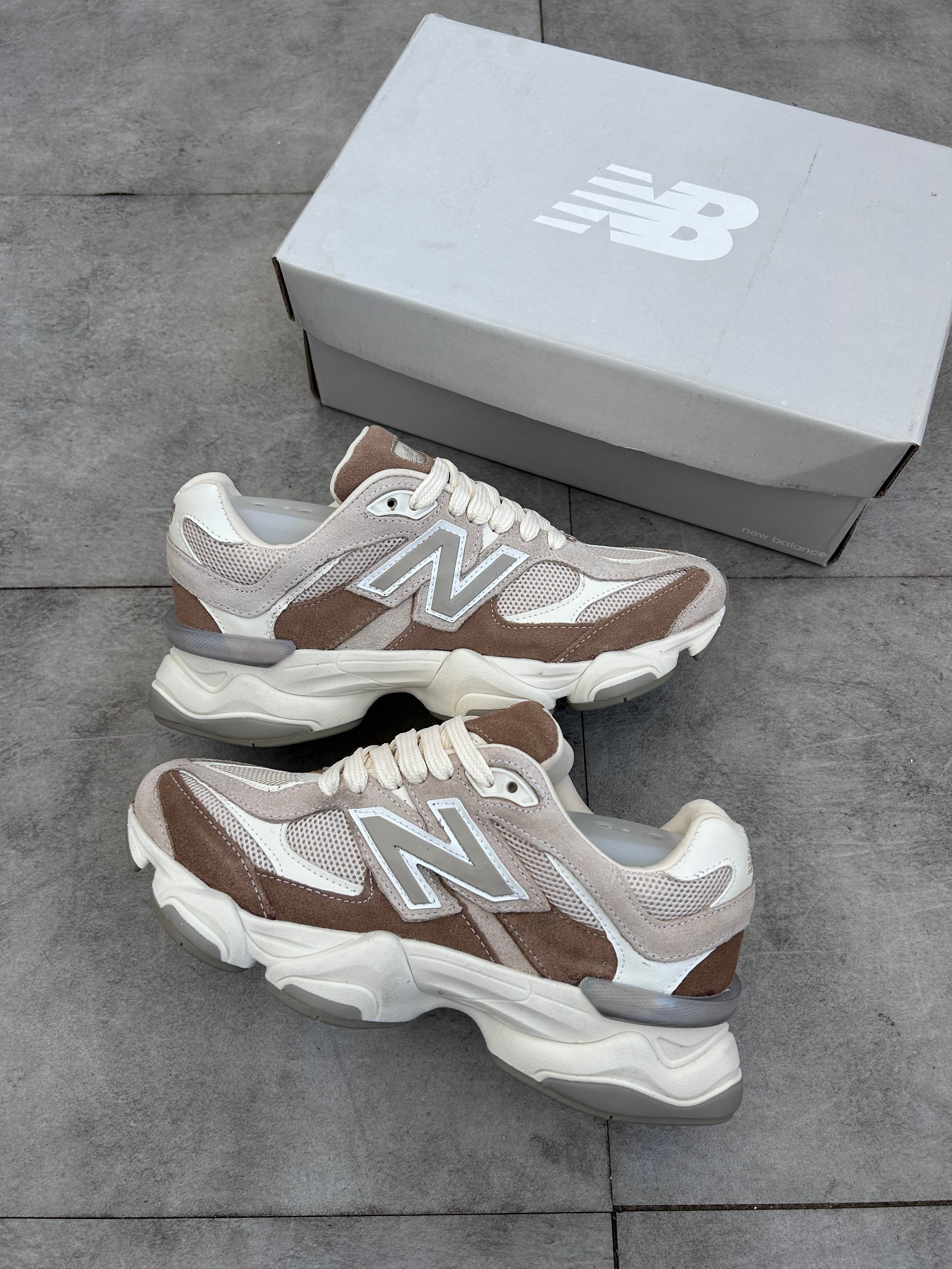 New Balance 9060 - Rose Sugar