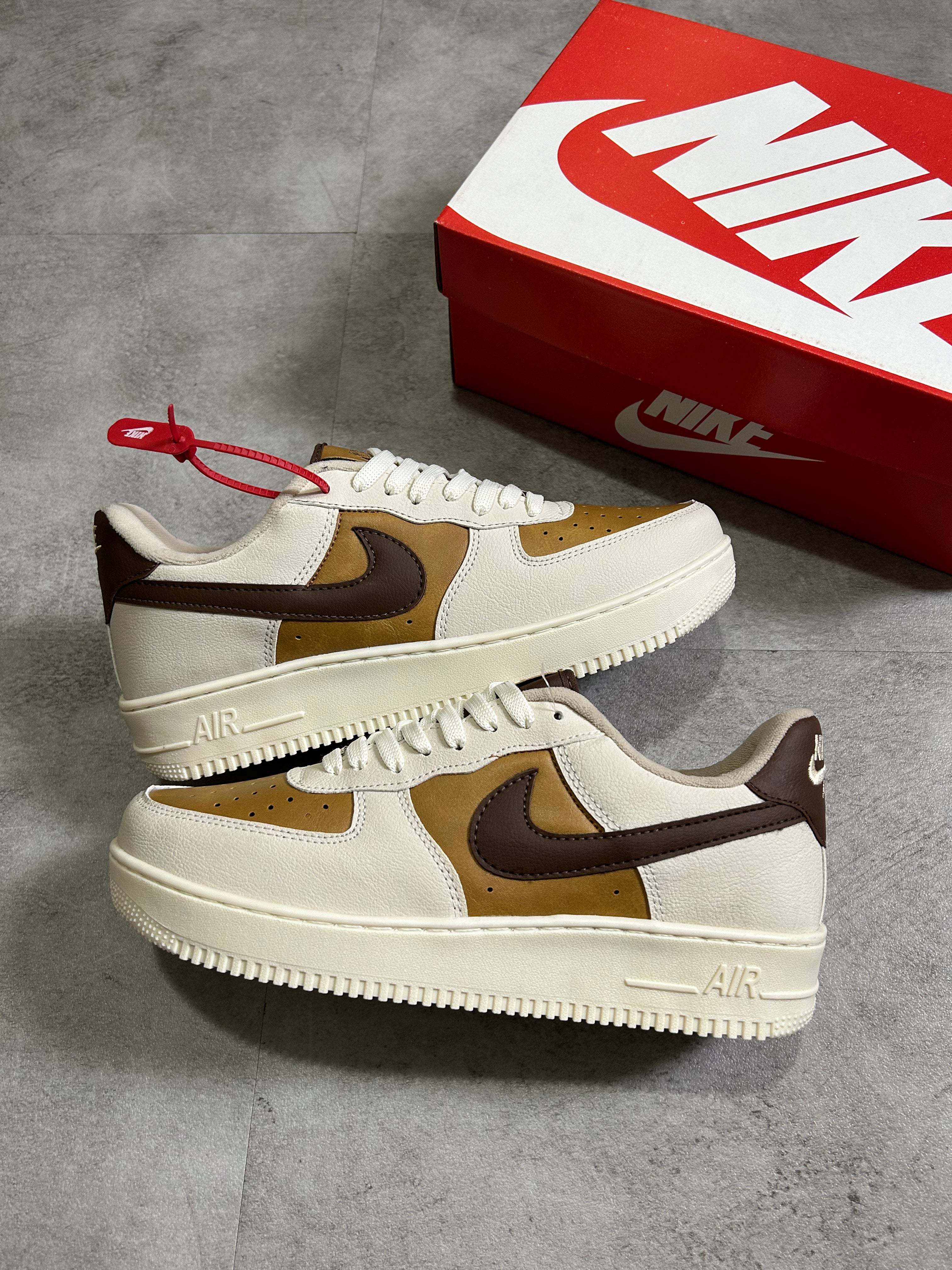 Nike Air Force 1 ’07 - White/Wheat Mocha