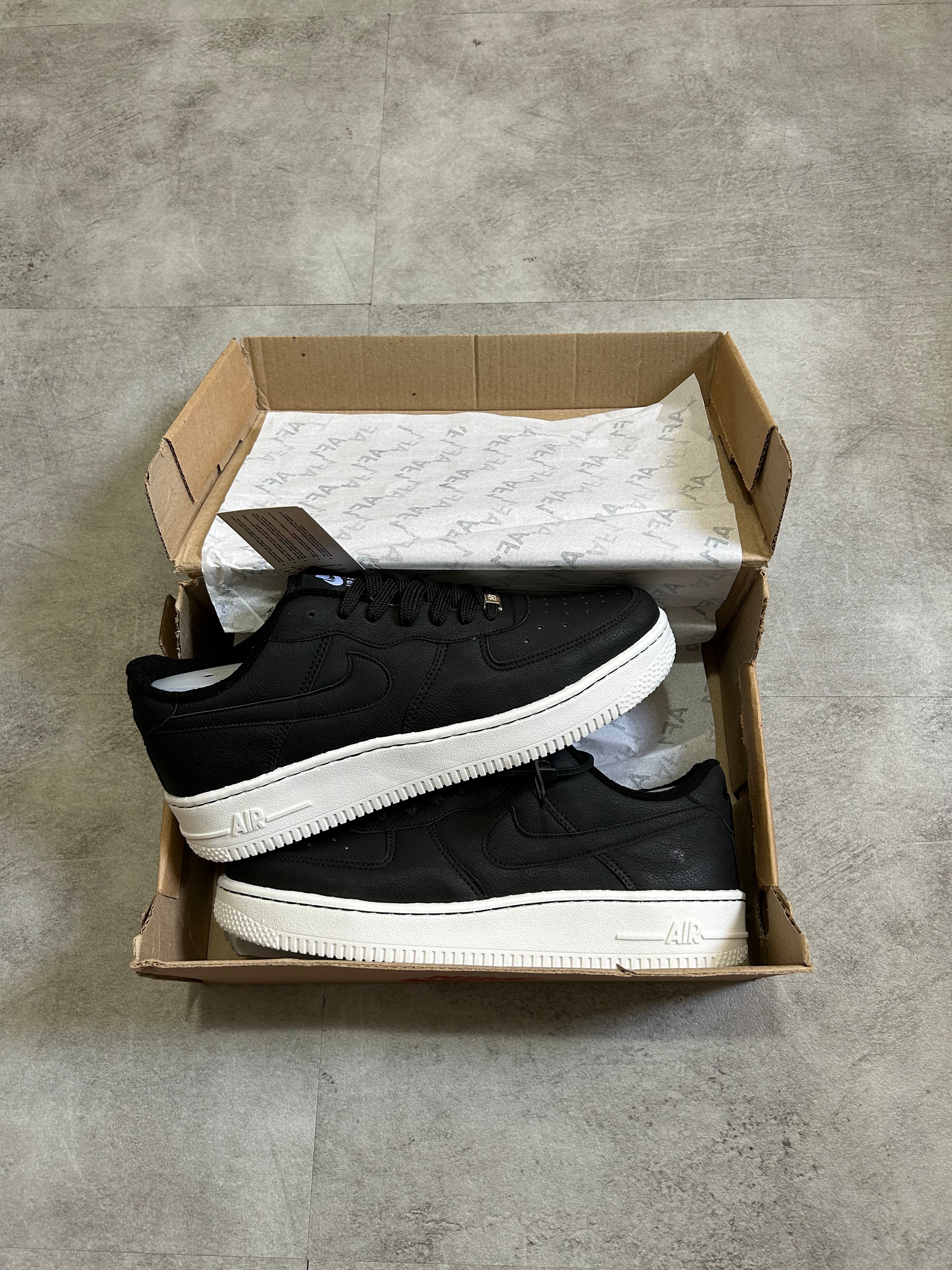 Nike Air Force 1 ’07 - Black/White