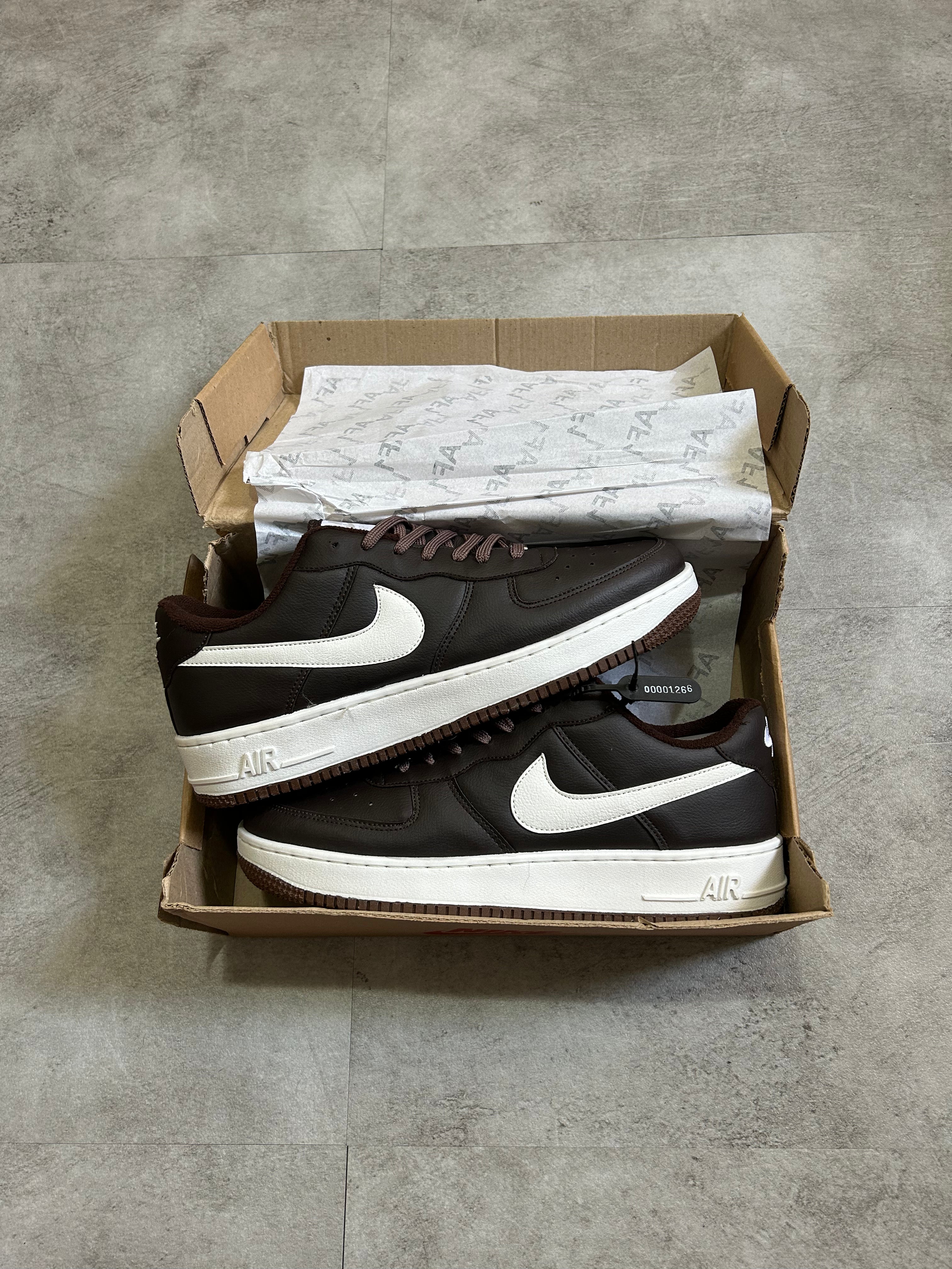 Nike Air Force 1 ’07 - Dark Chocolate/White