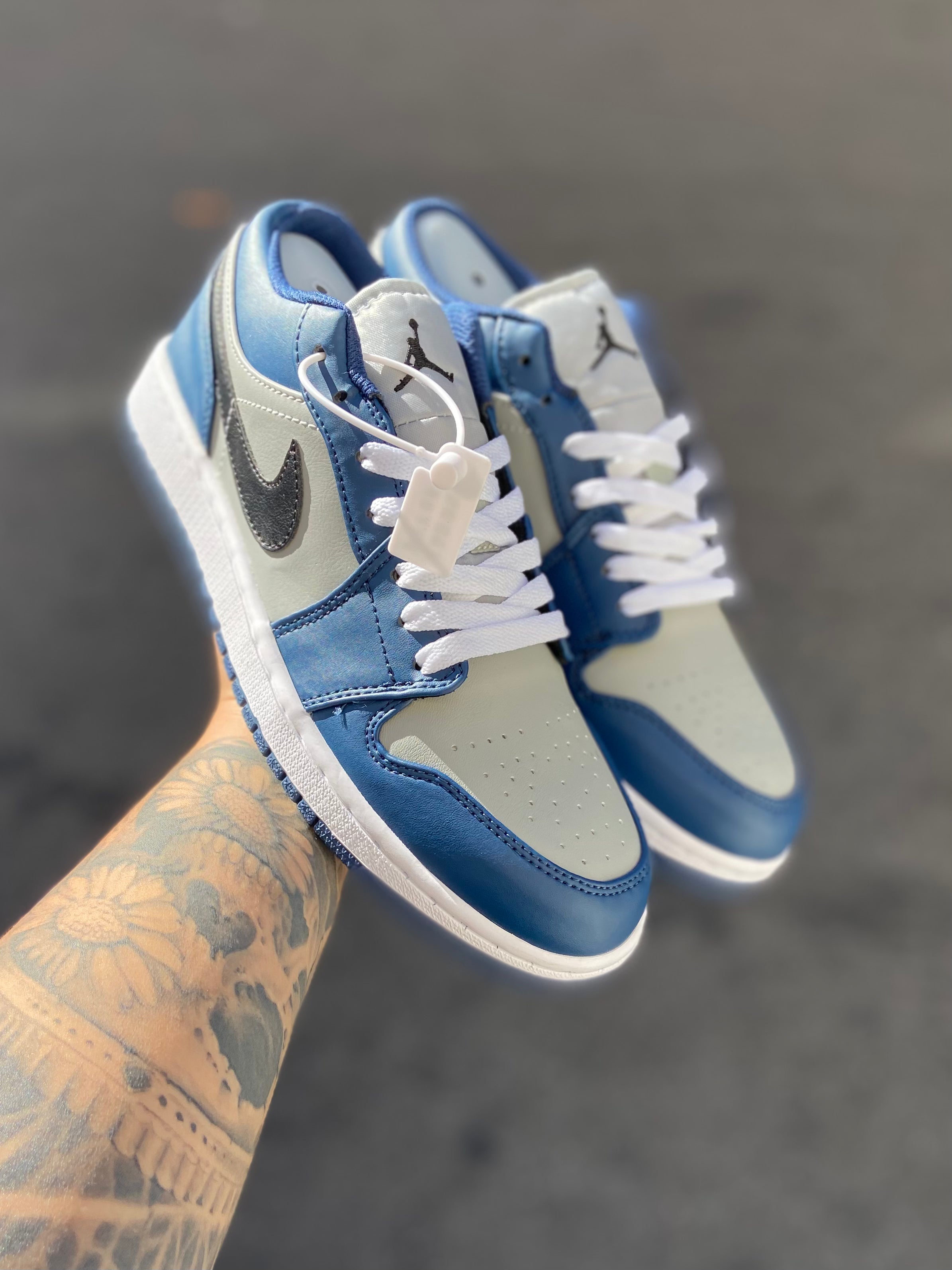Air Jordan 1 Low - University Marine