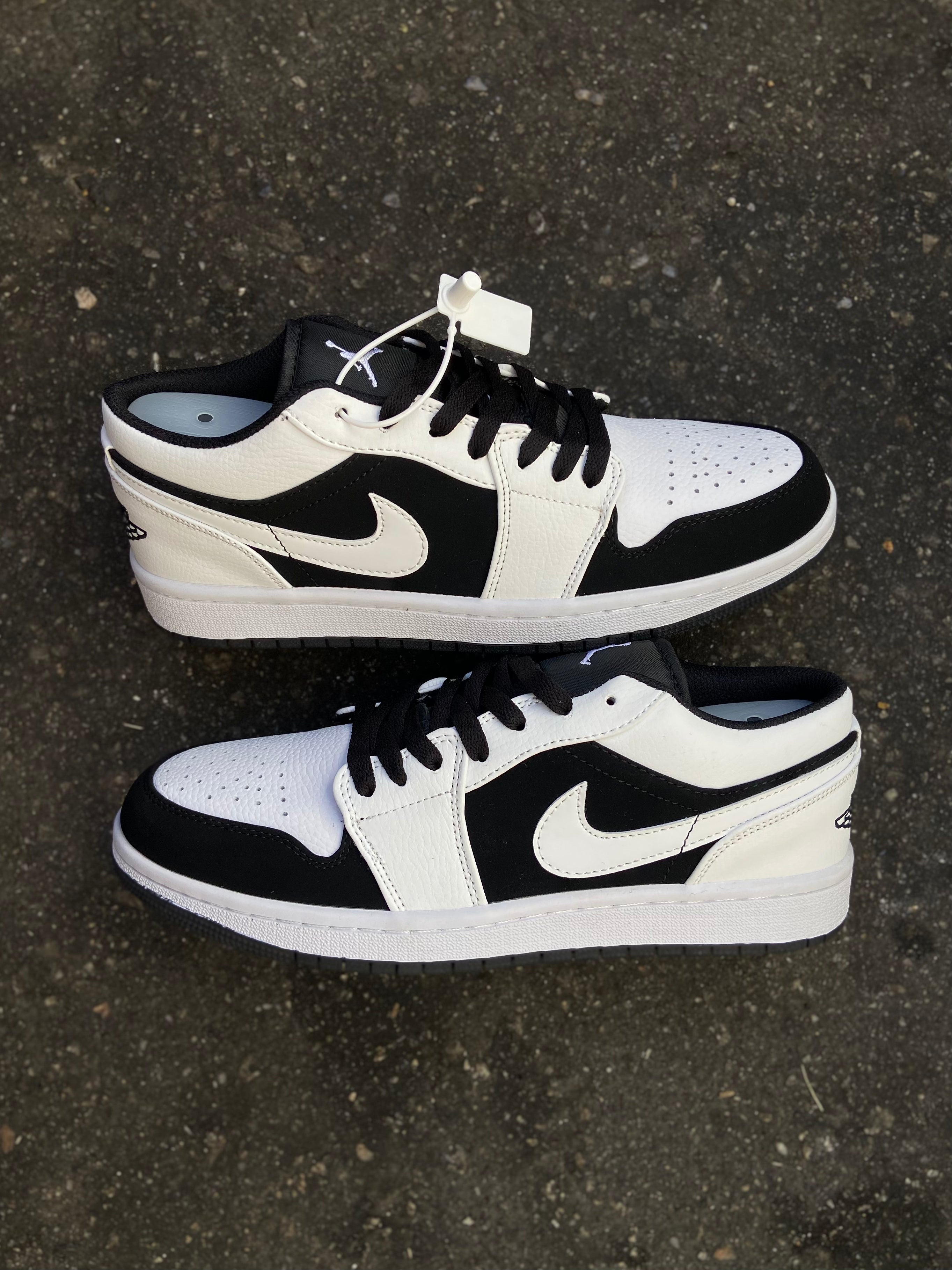Air Jordan 1 Low - White/Black