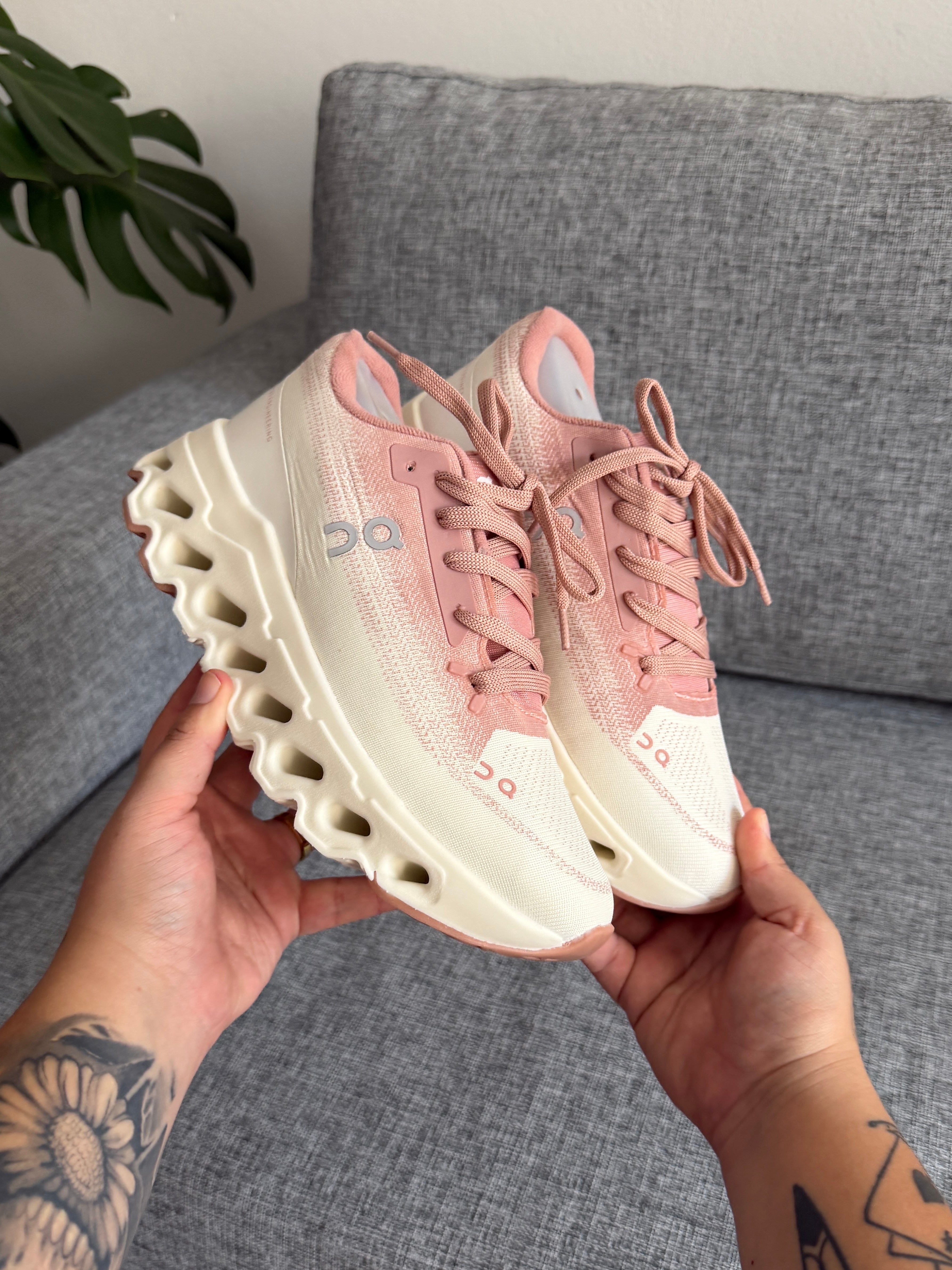 On Running Cloudmonster -  Pearl/Rose