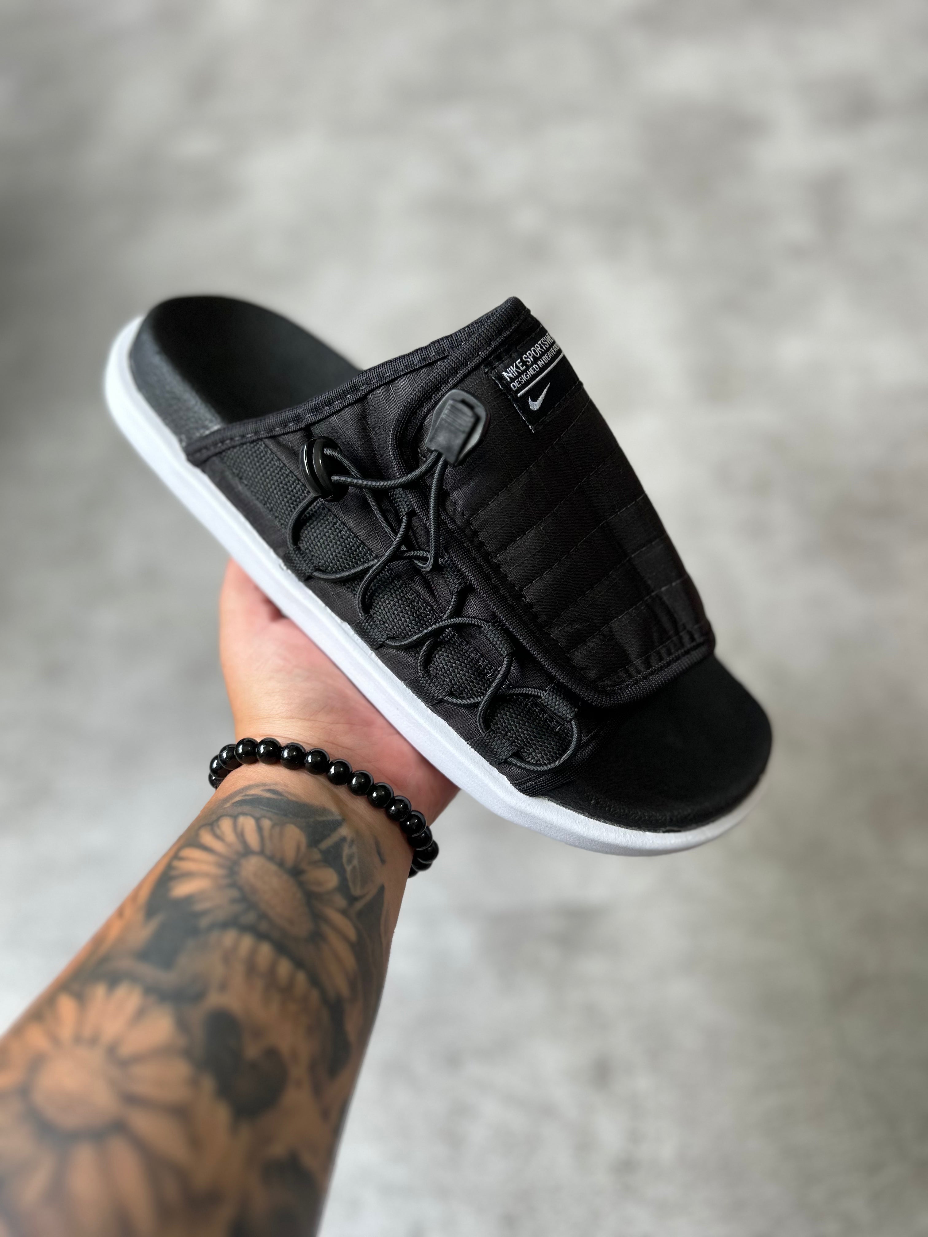 Nike Offline 2.0 – Black/White