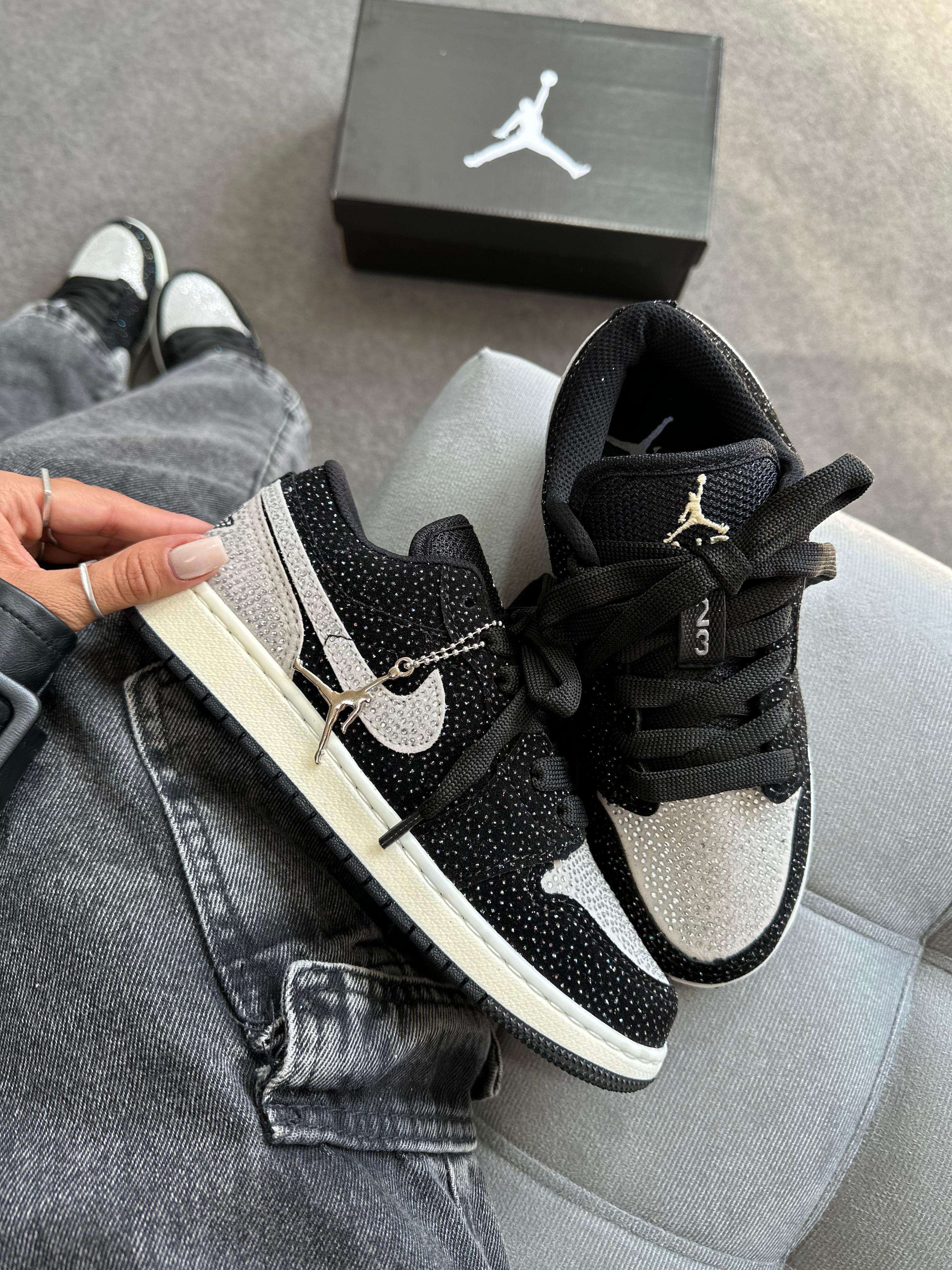 Nike Air Jordan 1 Low Preto Prata