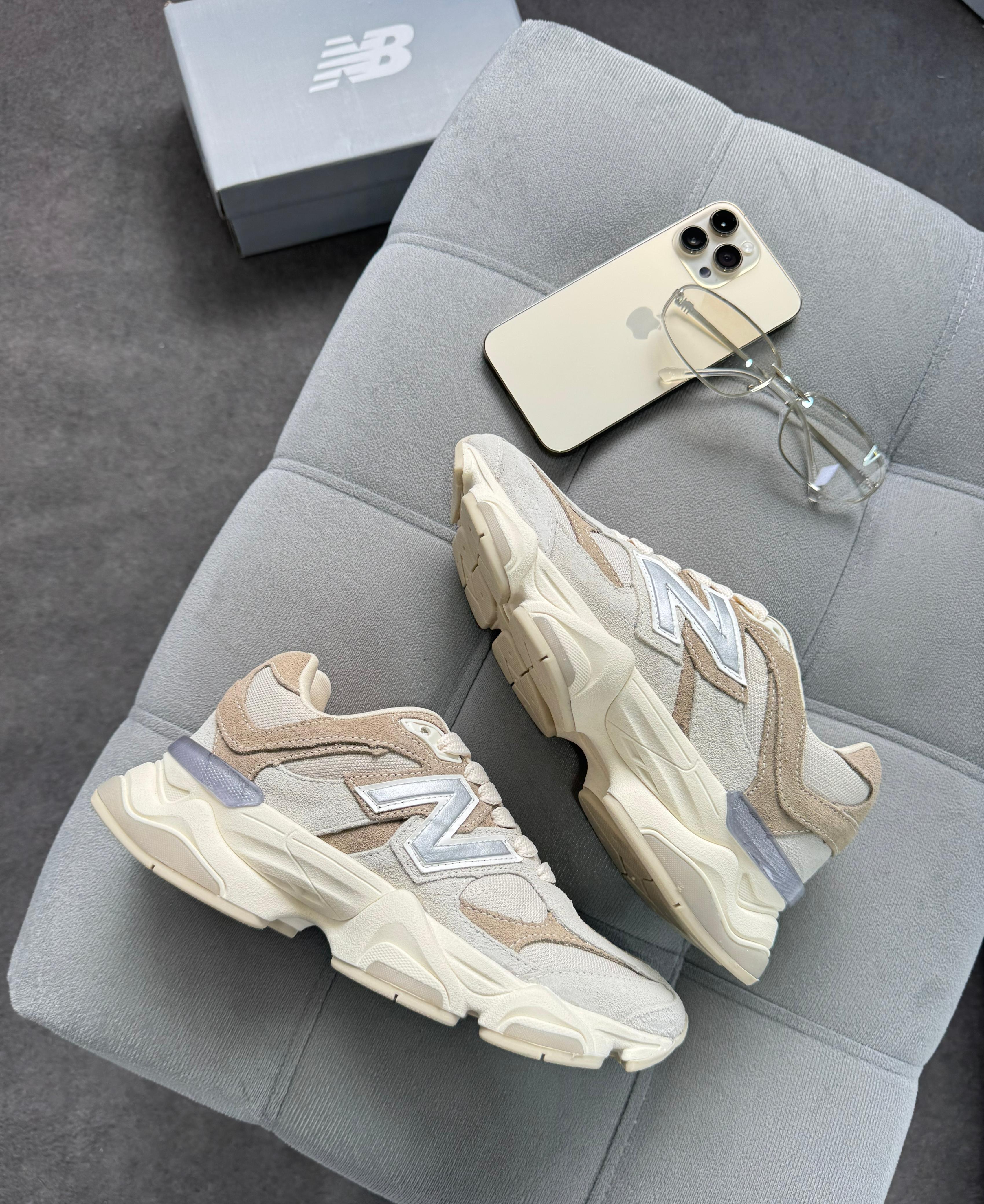 New Balance 9060 Areia Cinza