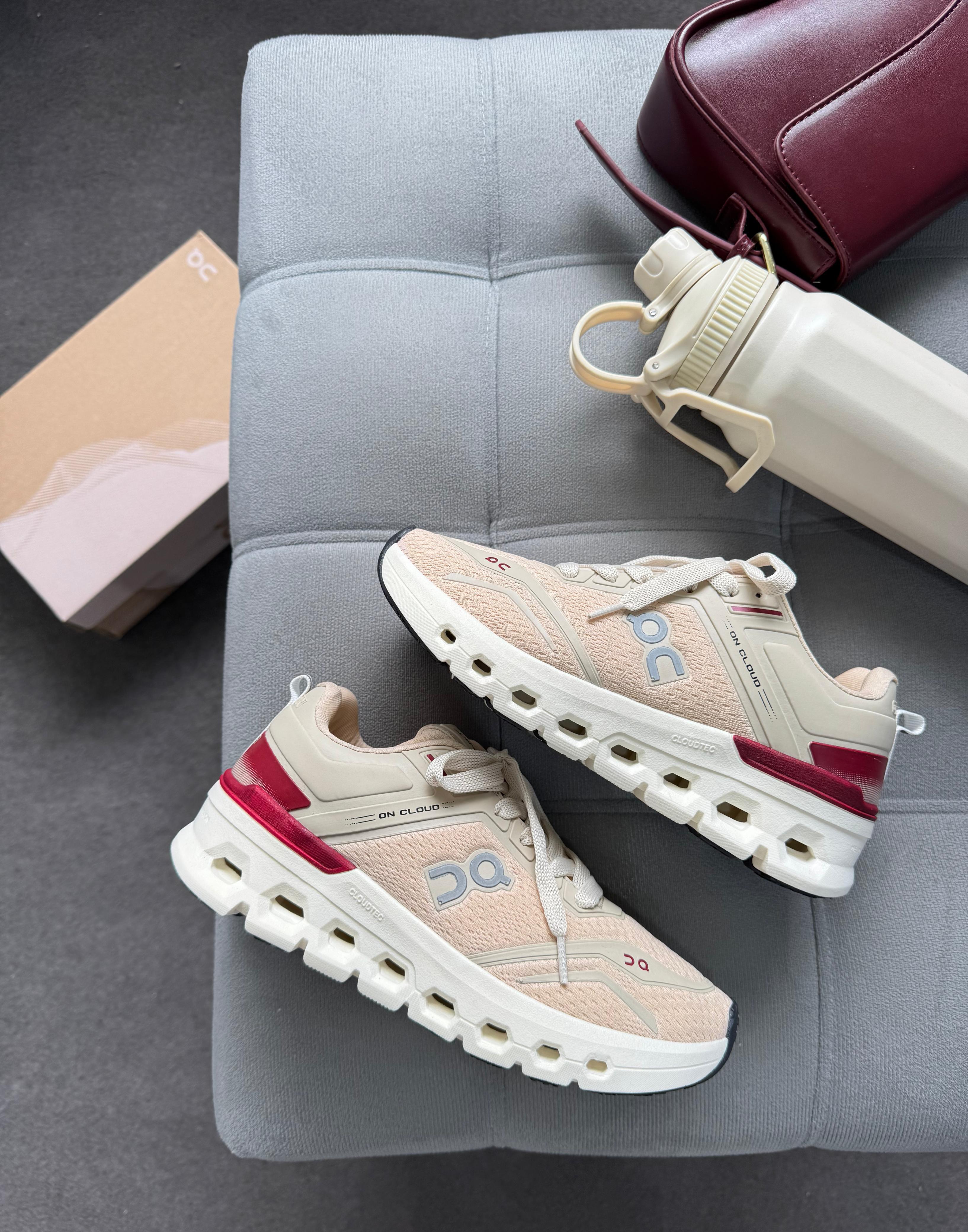 On Cloudrunner 2 Off White Bege