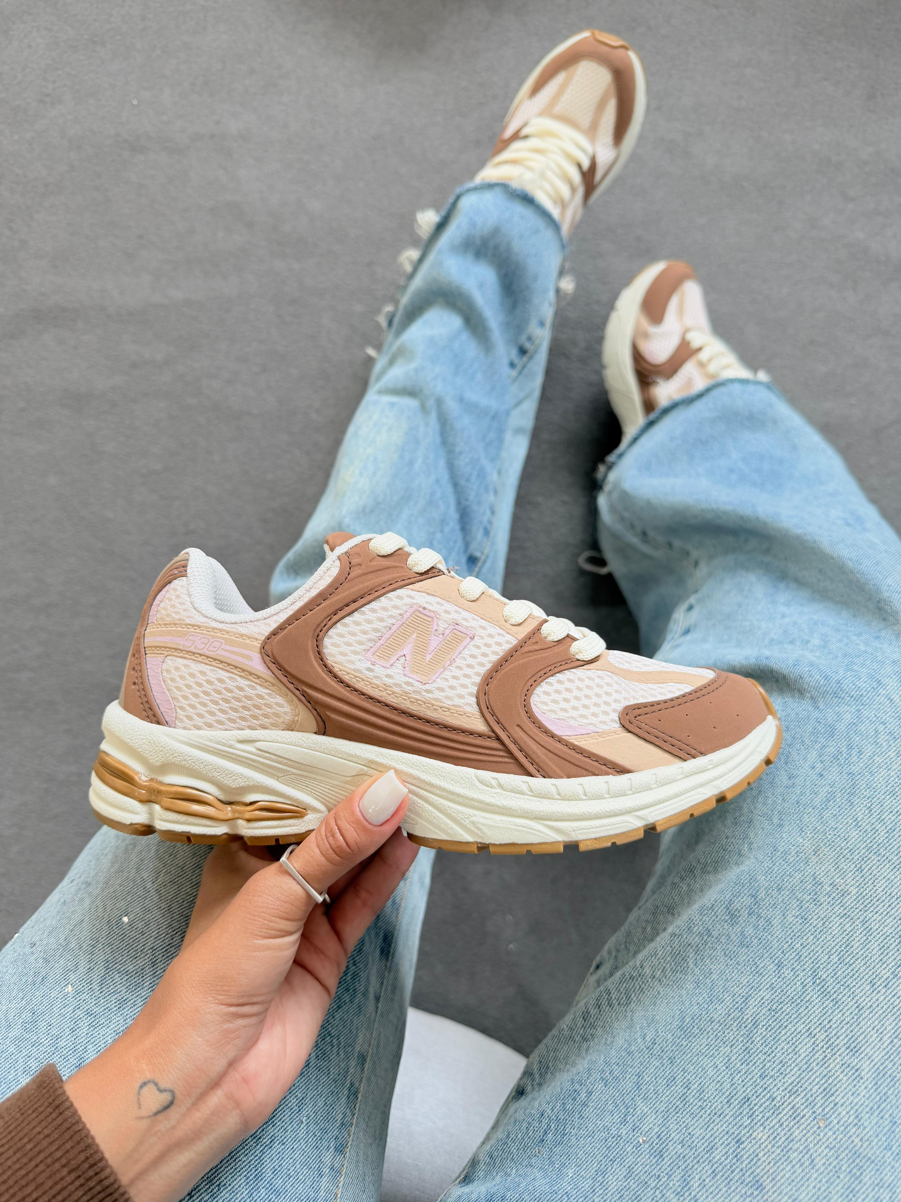New Balance 530 Turbo Caramelo Bege
