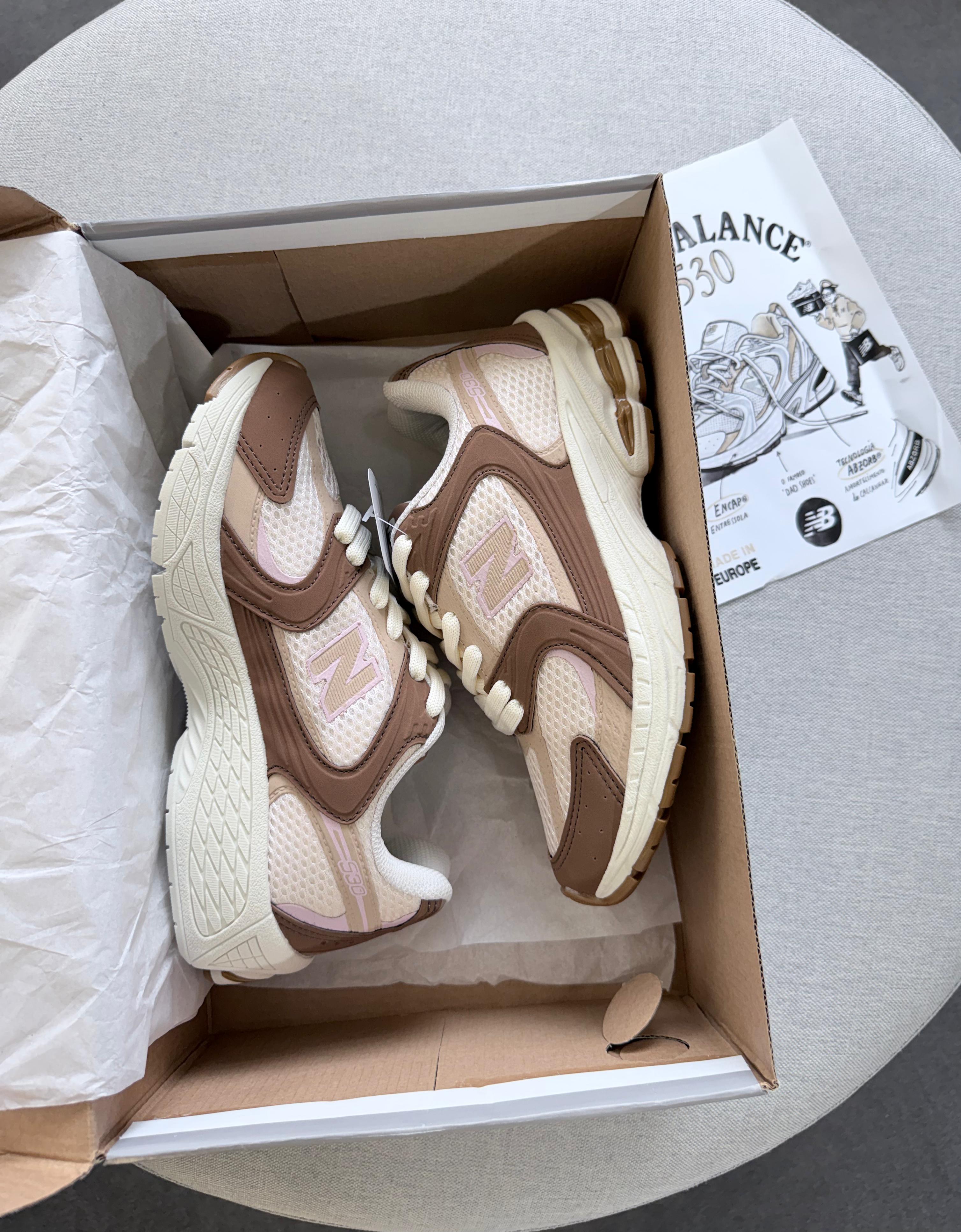 New Balance 530 Turbo Caramelo Bege