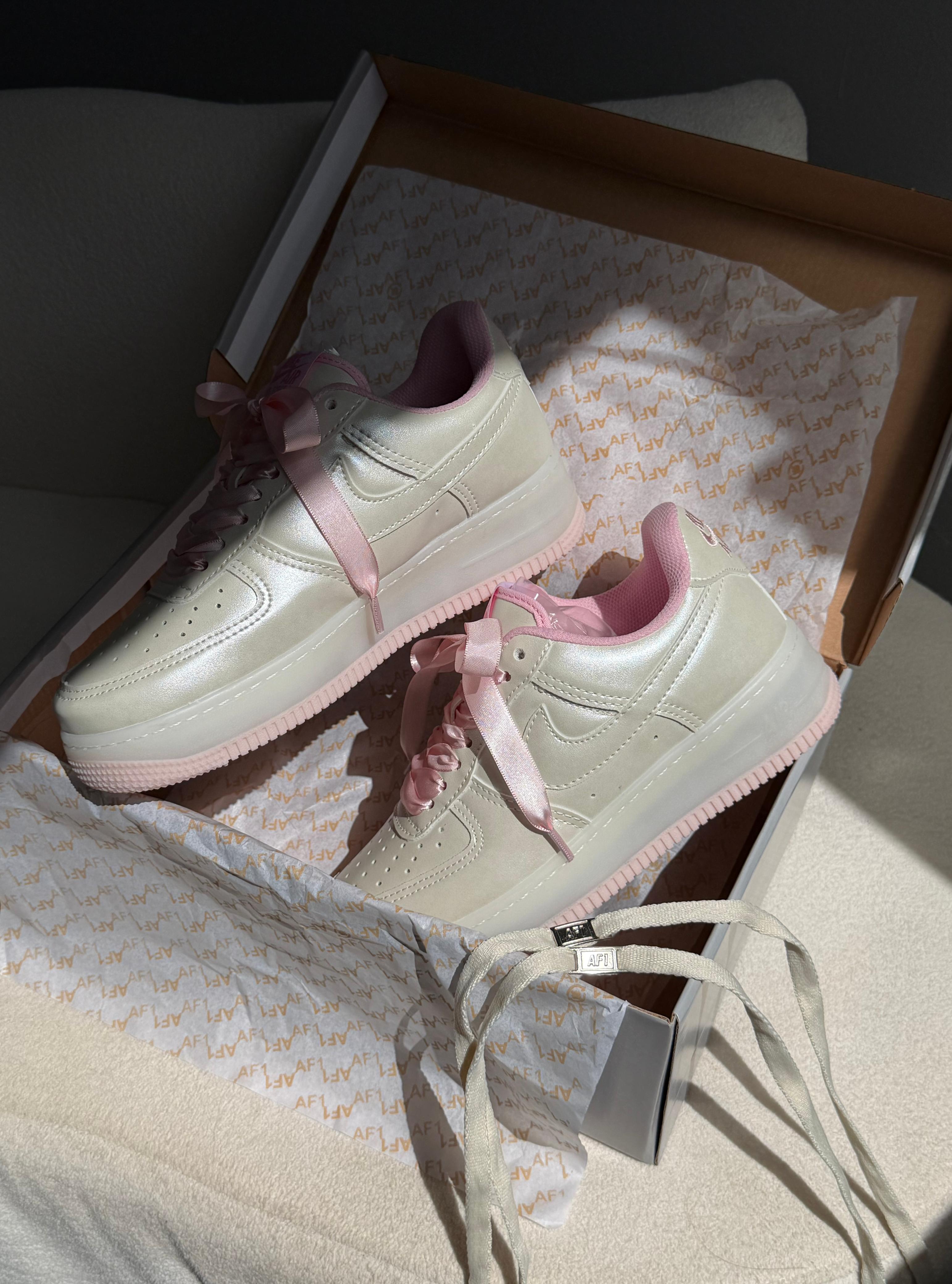 Nike Air Force 1 Low Prime Branco Rosa