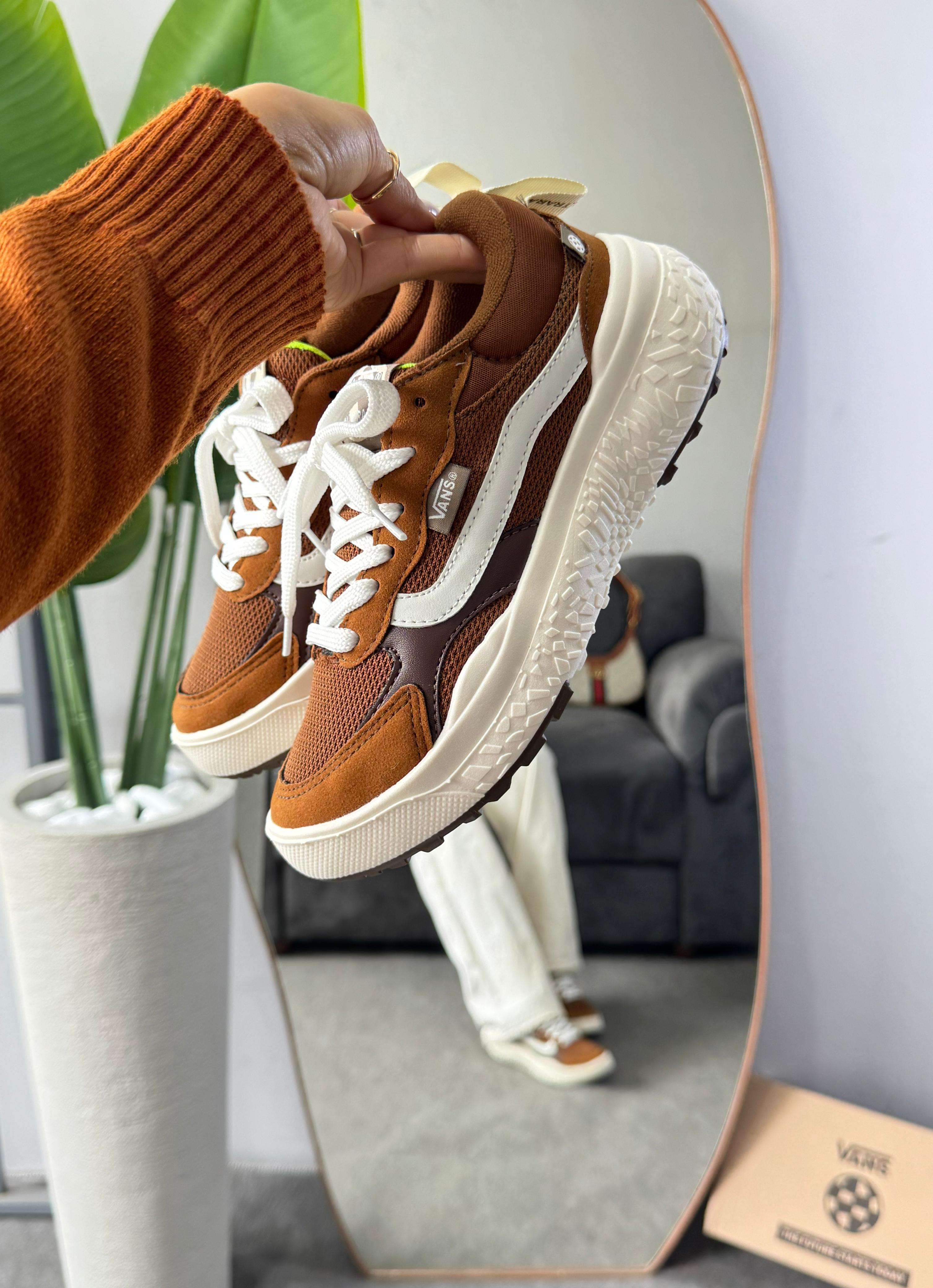 Vans Ultrarange Neo Caramelo Branco