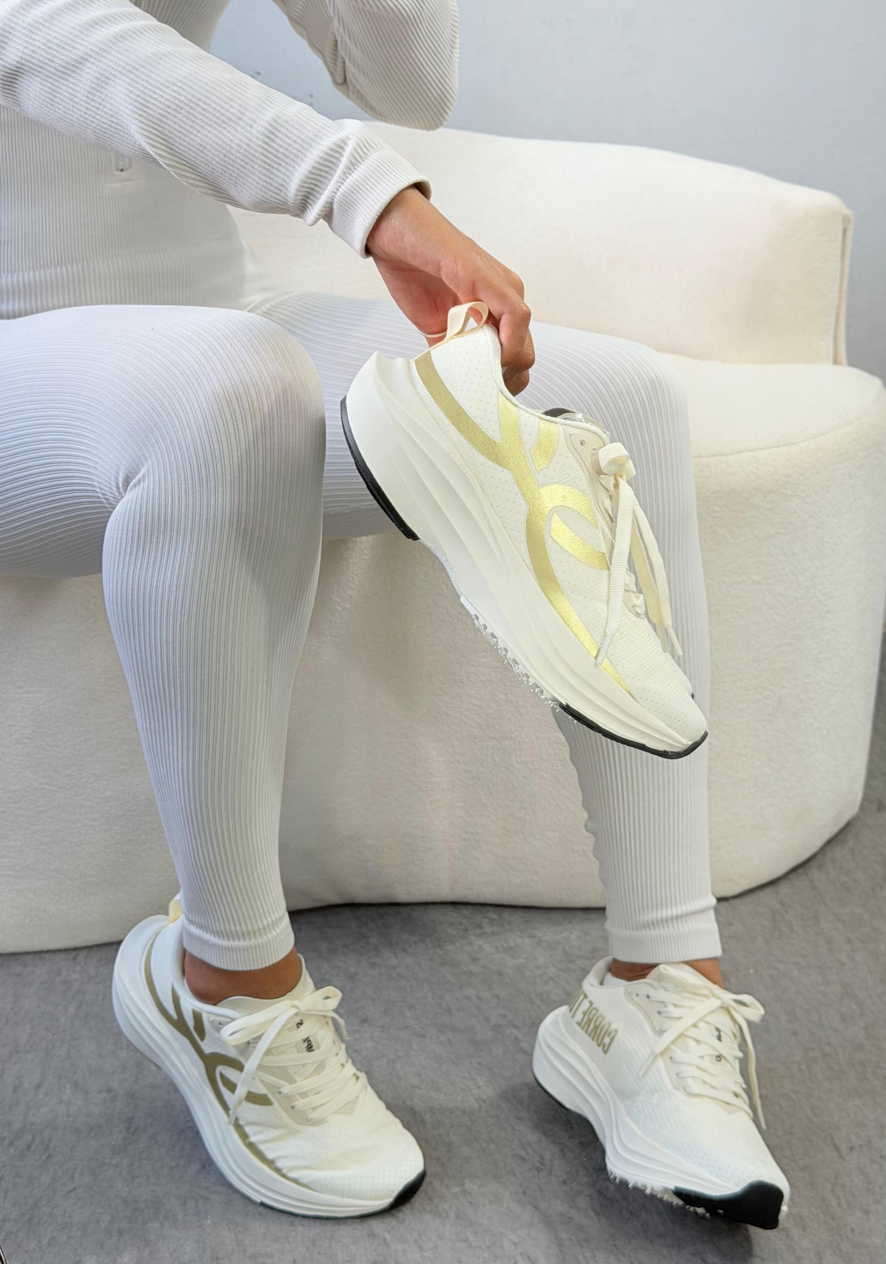 Olympikus Corre Turbo Off White Ouro