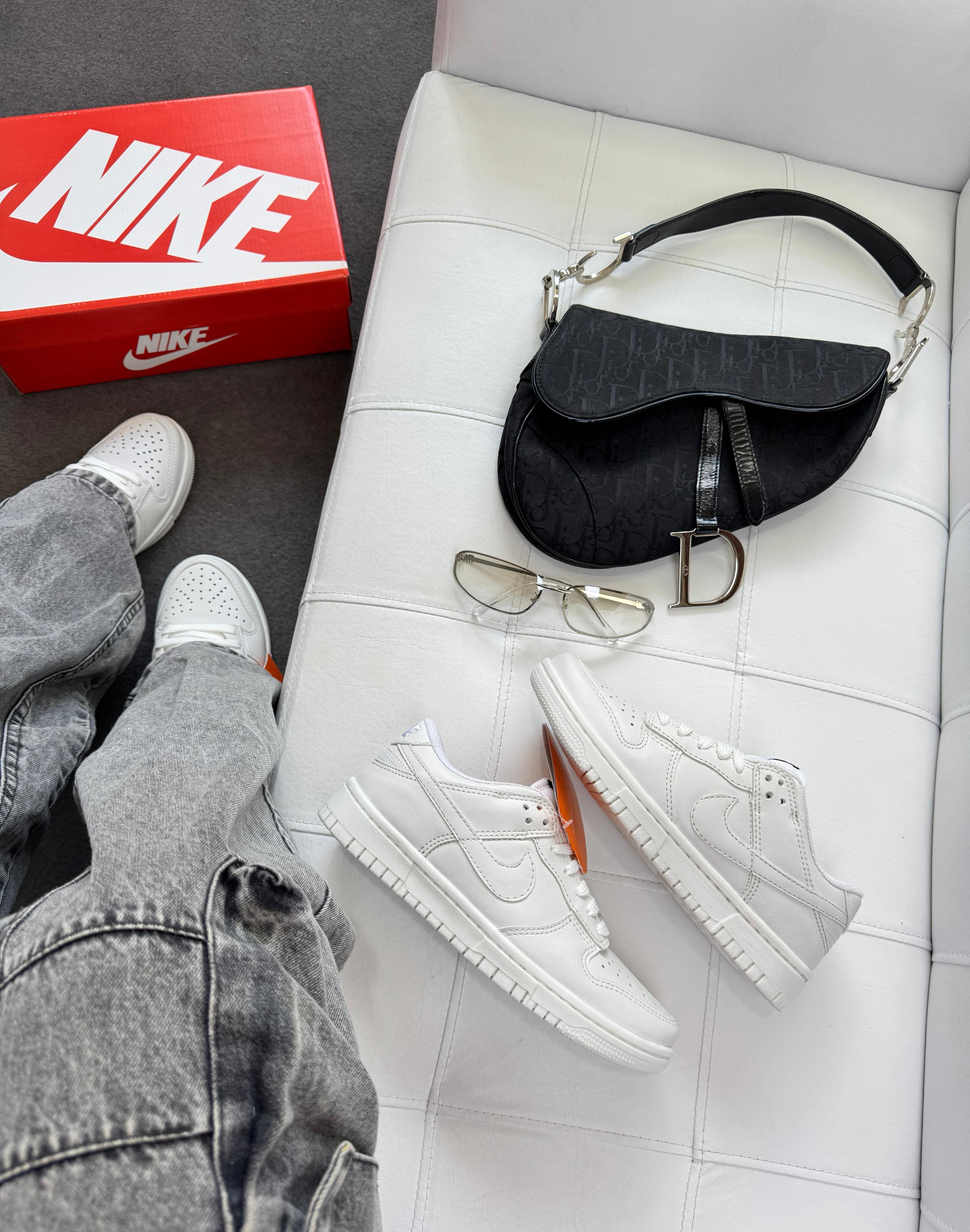 Nike SB Dunk Low Triple Branco