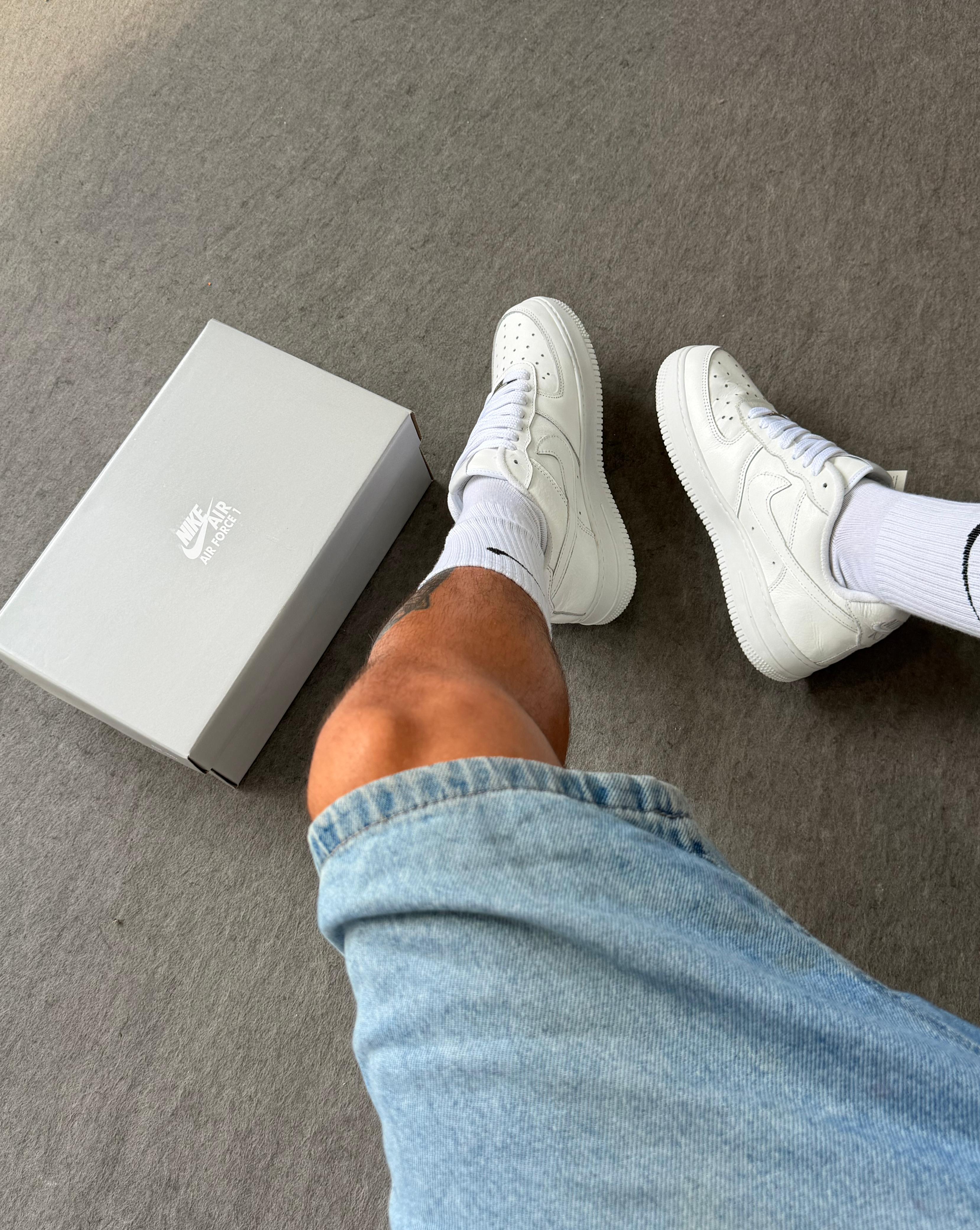 Nike Air Force 1 Low Triple Branco