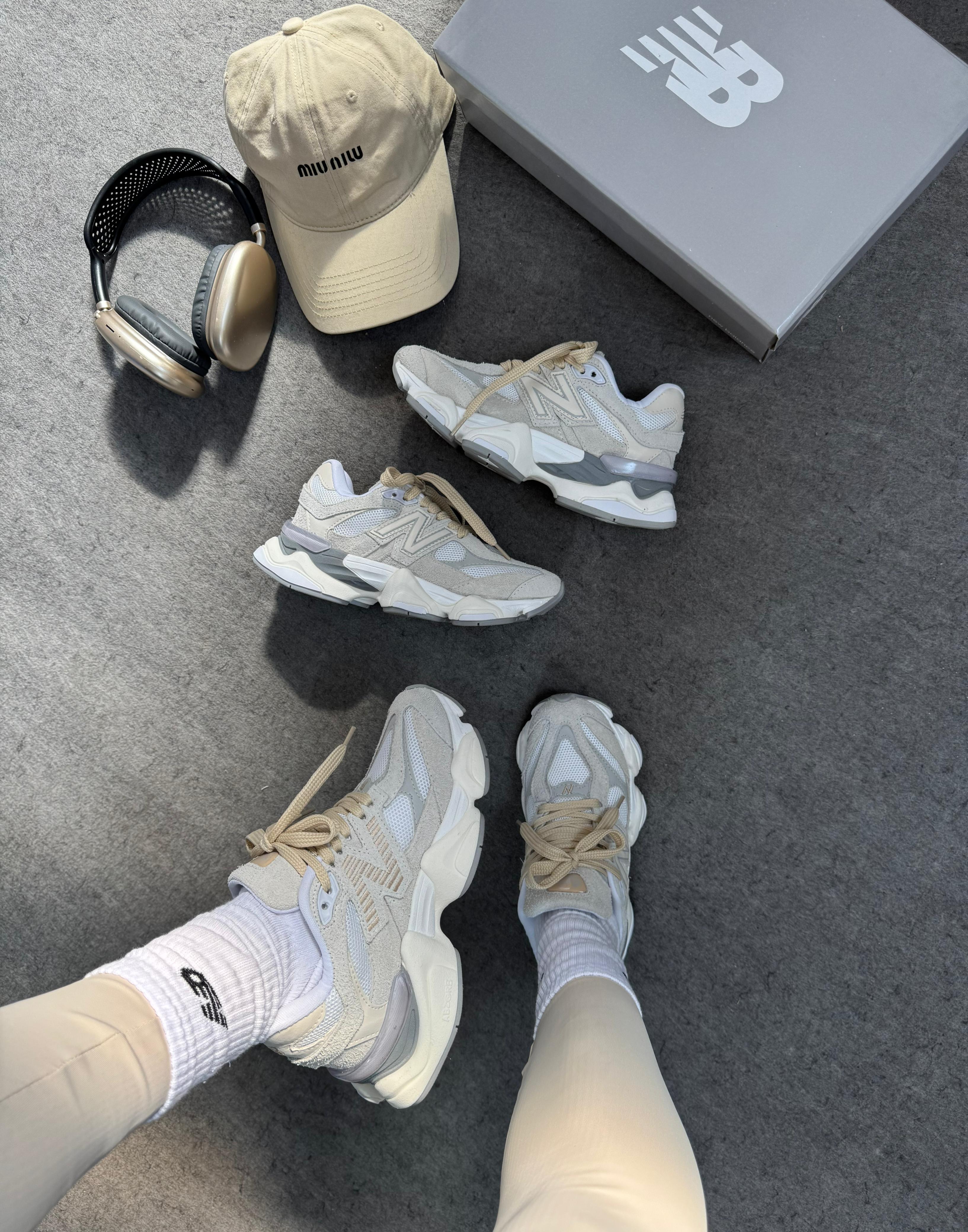 New Balance 9060 Off White Glitter