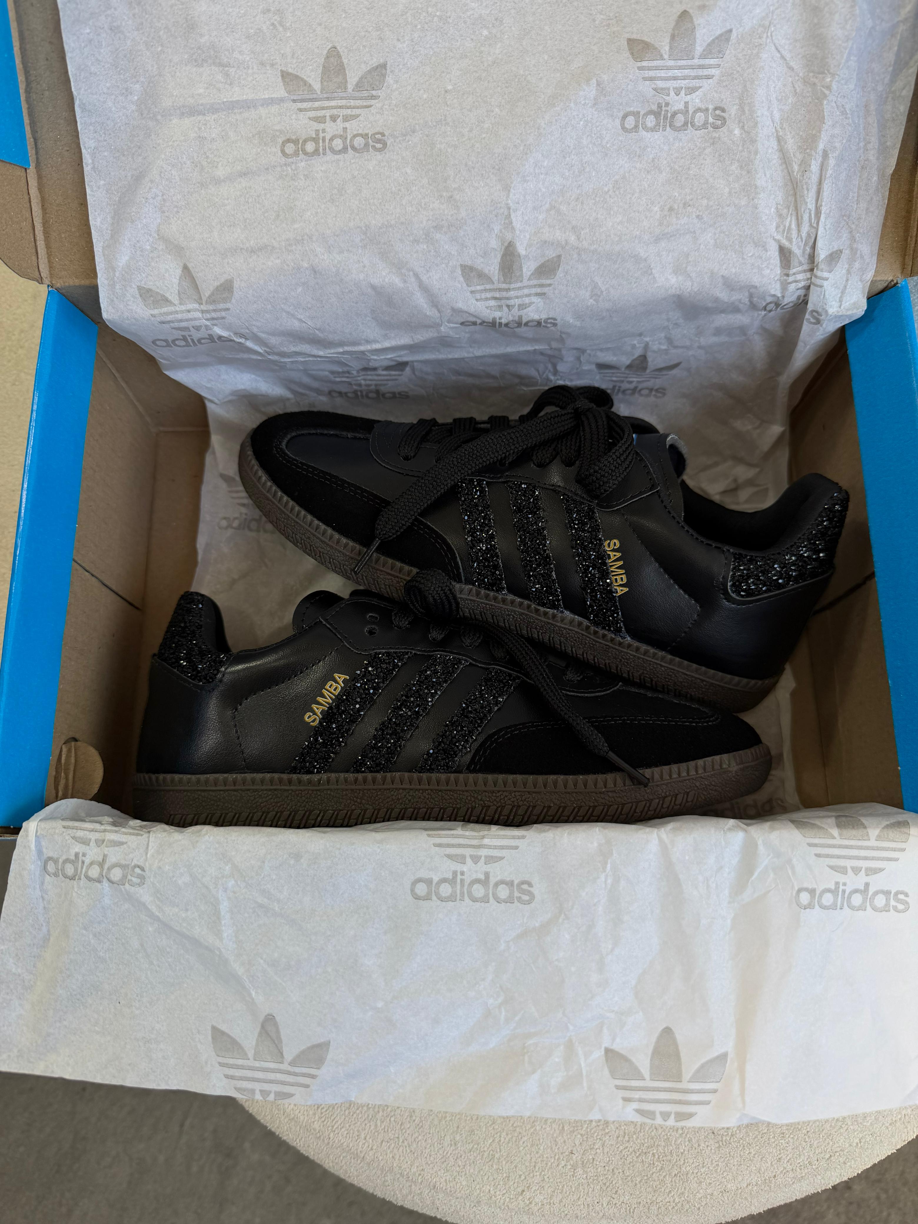 Adidas Samba OG Triple Preto Brilho