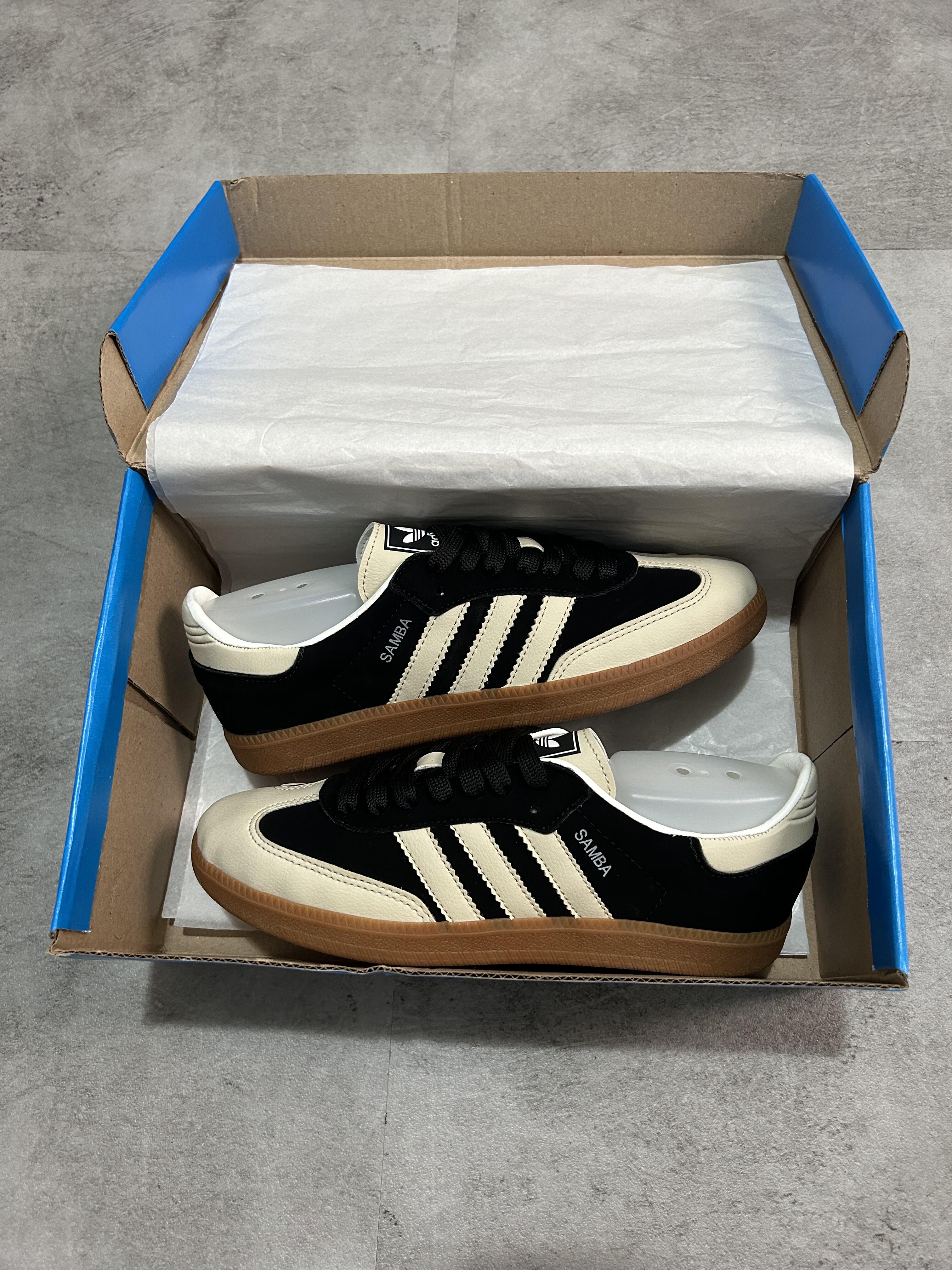 Adidas Samba OG  - Black Wonder White Gum