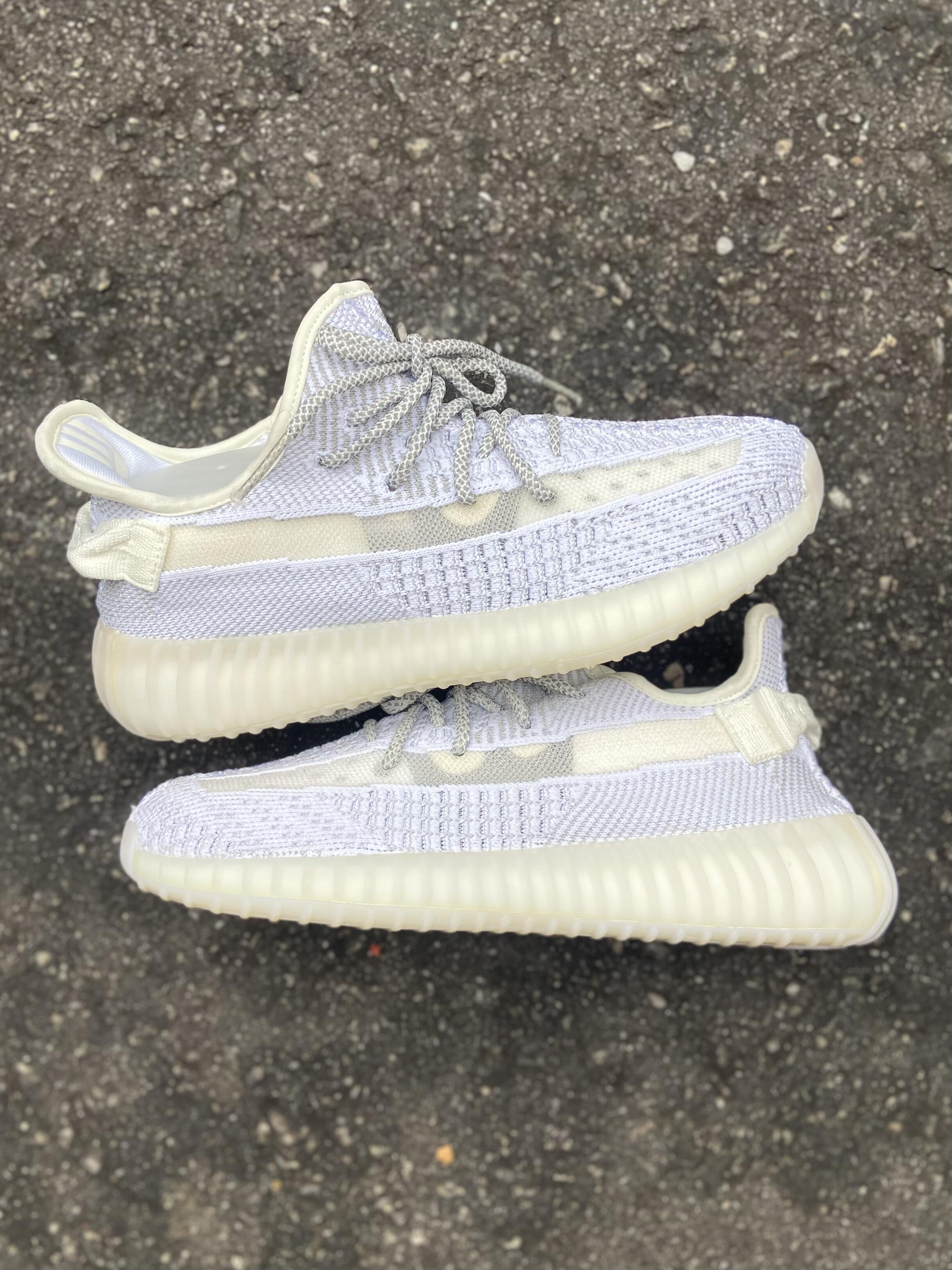 Adidas Yeezy Boost 350 V2 - Static