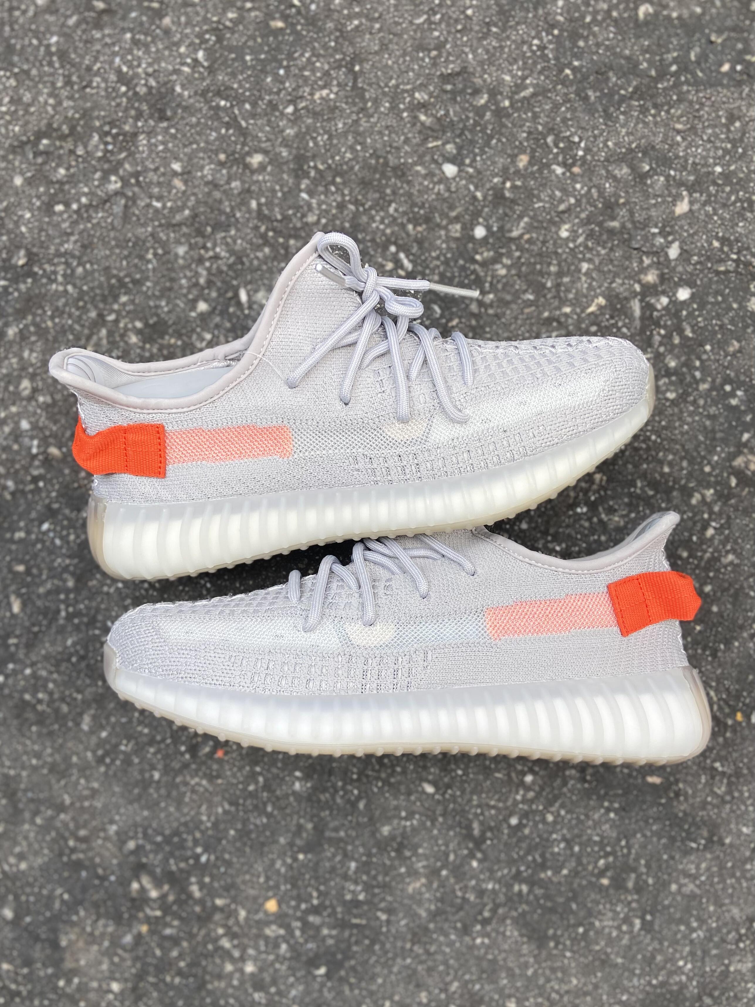 Adidas Yeezy Boost 350 V2 - Tail Light