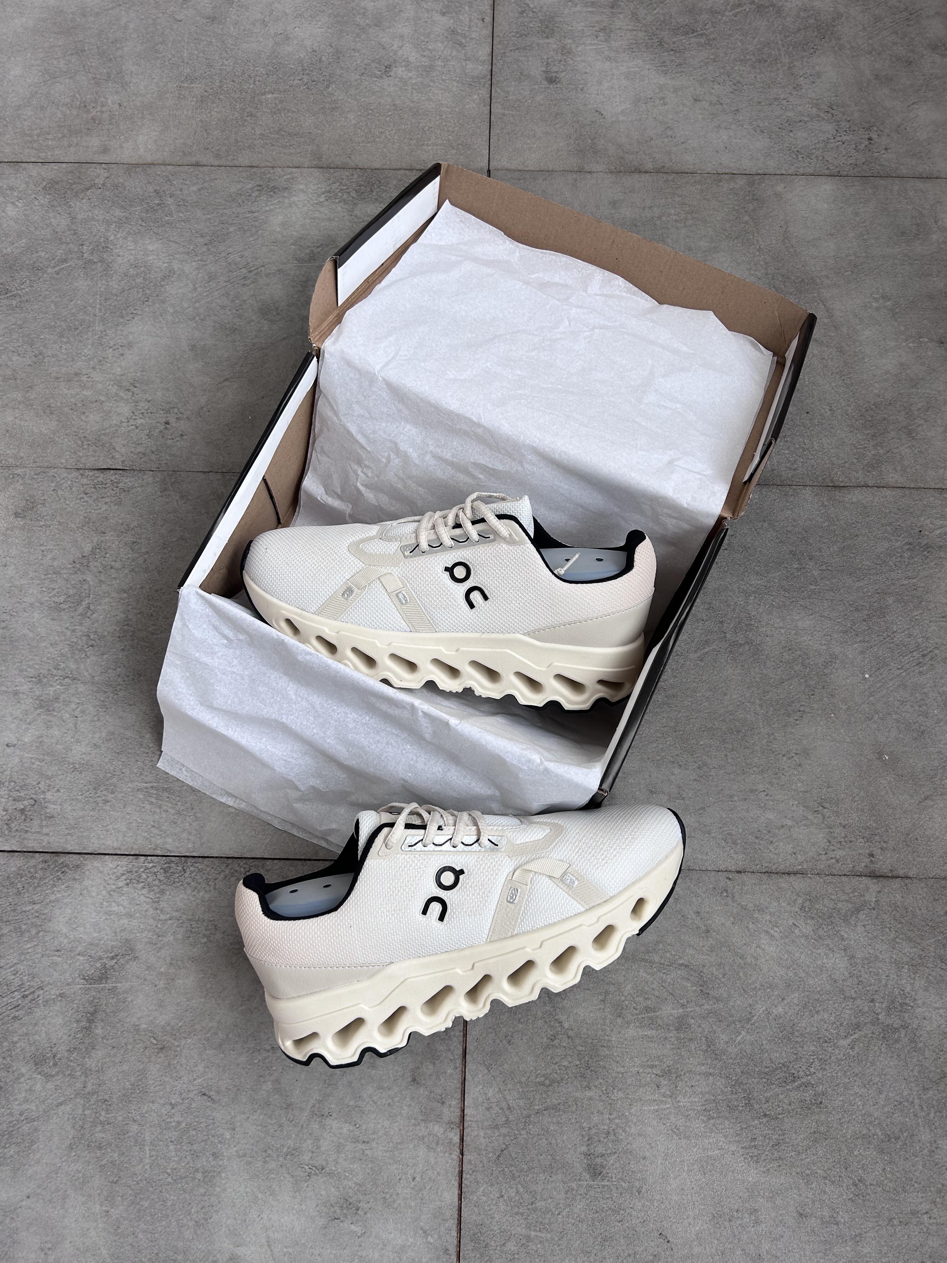 On Running Cloudmonster - All White