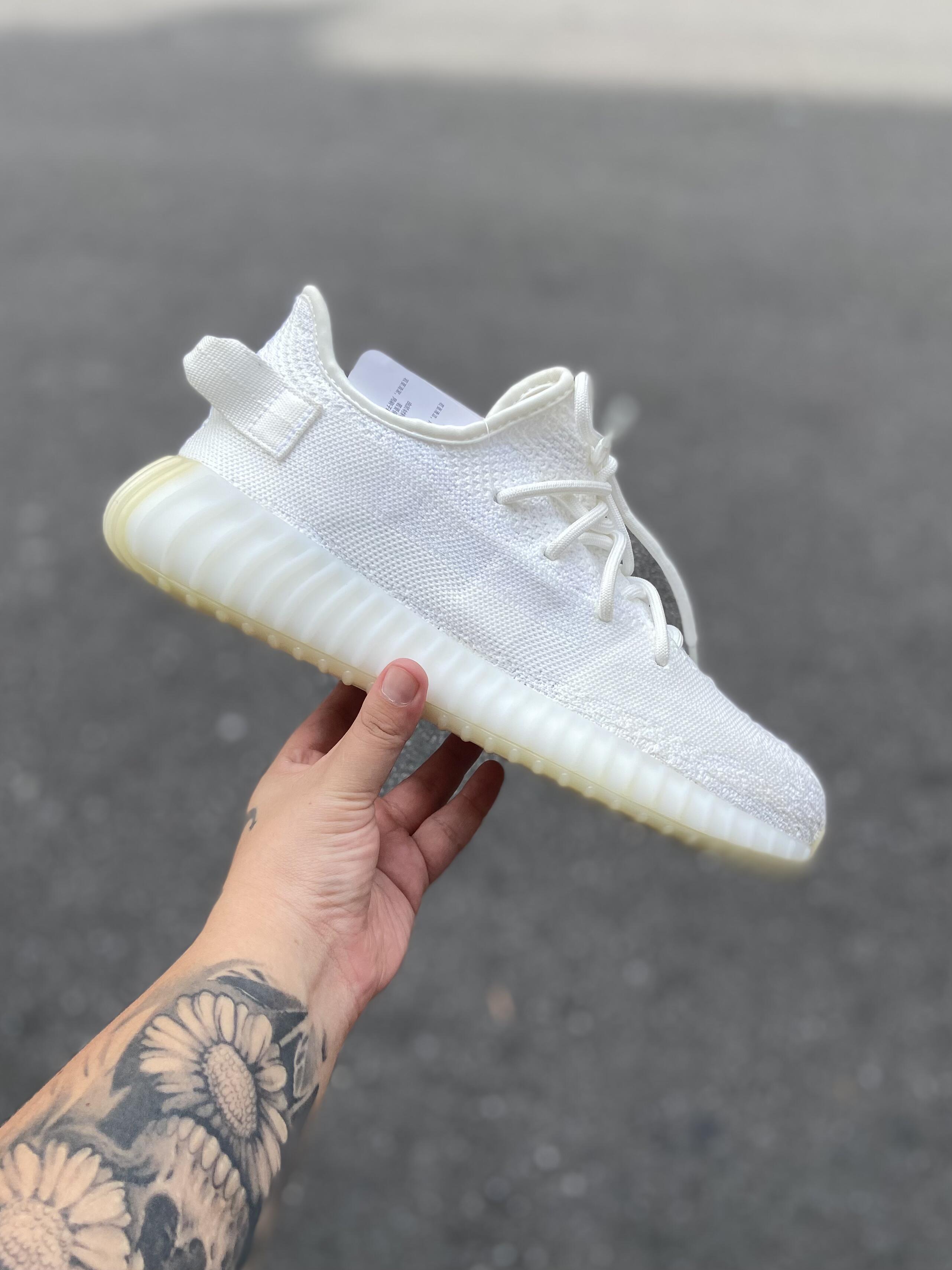 Adidas Yeezy Boost 350 V2 - Cream White