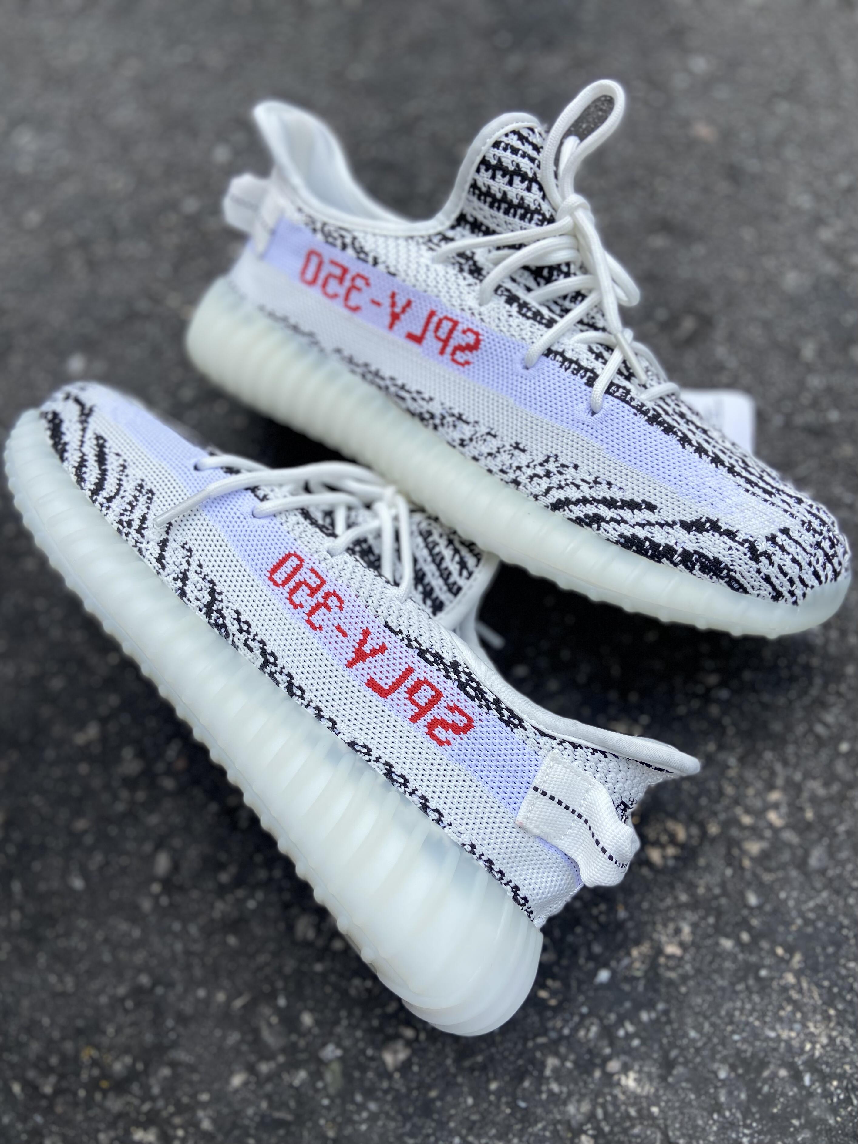 Adidas Yeezy Boost 350 V2 - Zebra